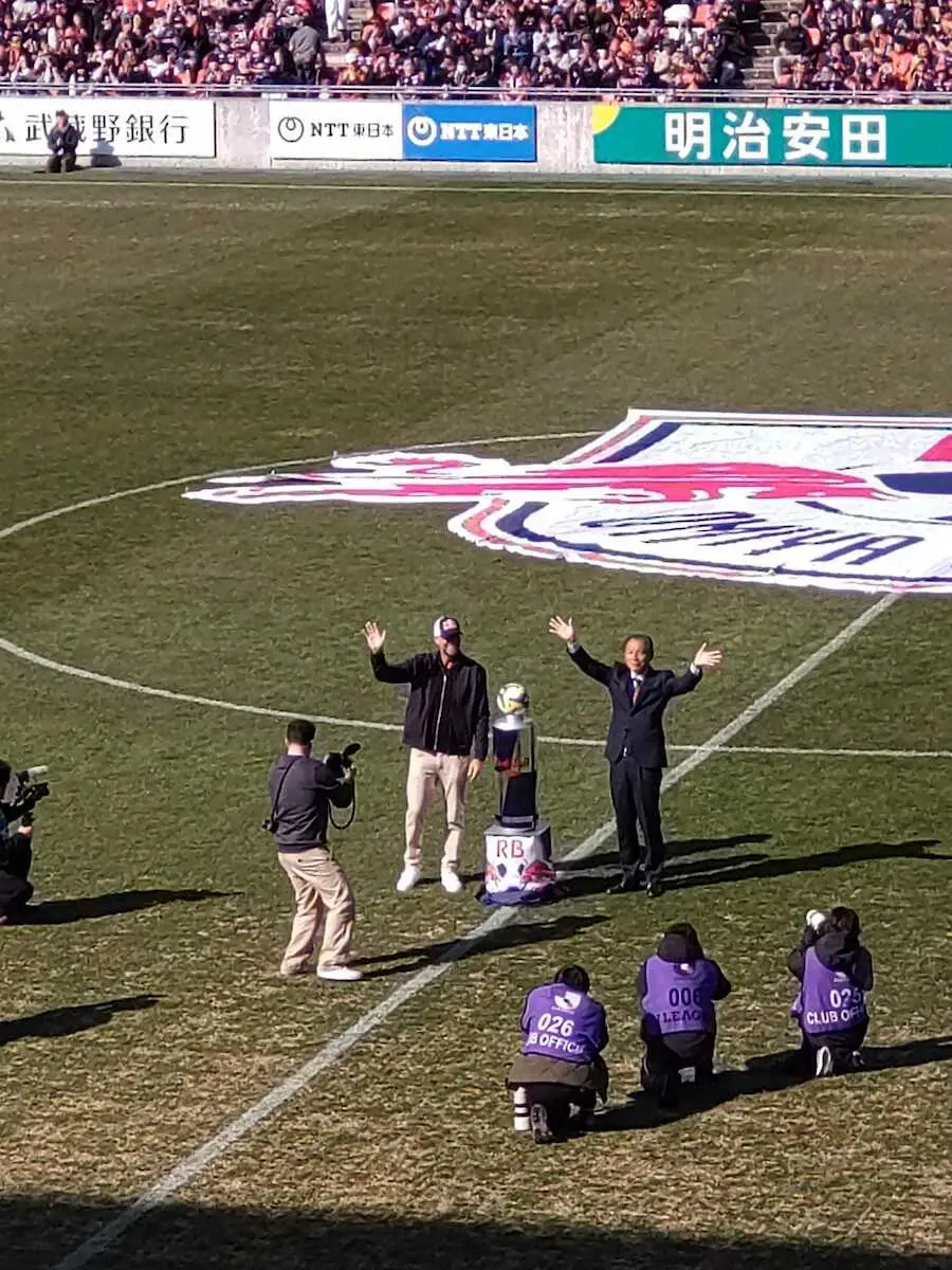 【画像・写真】J2大宮がクロップ氏の前で劇的勝利　決勝点の藤井「点を決めた瞬間は頭真っ白、人生最高のゴールだった」