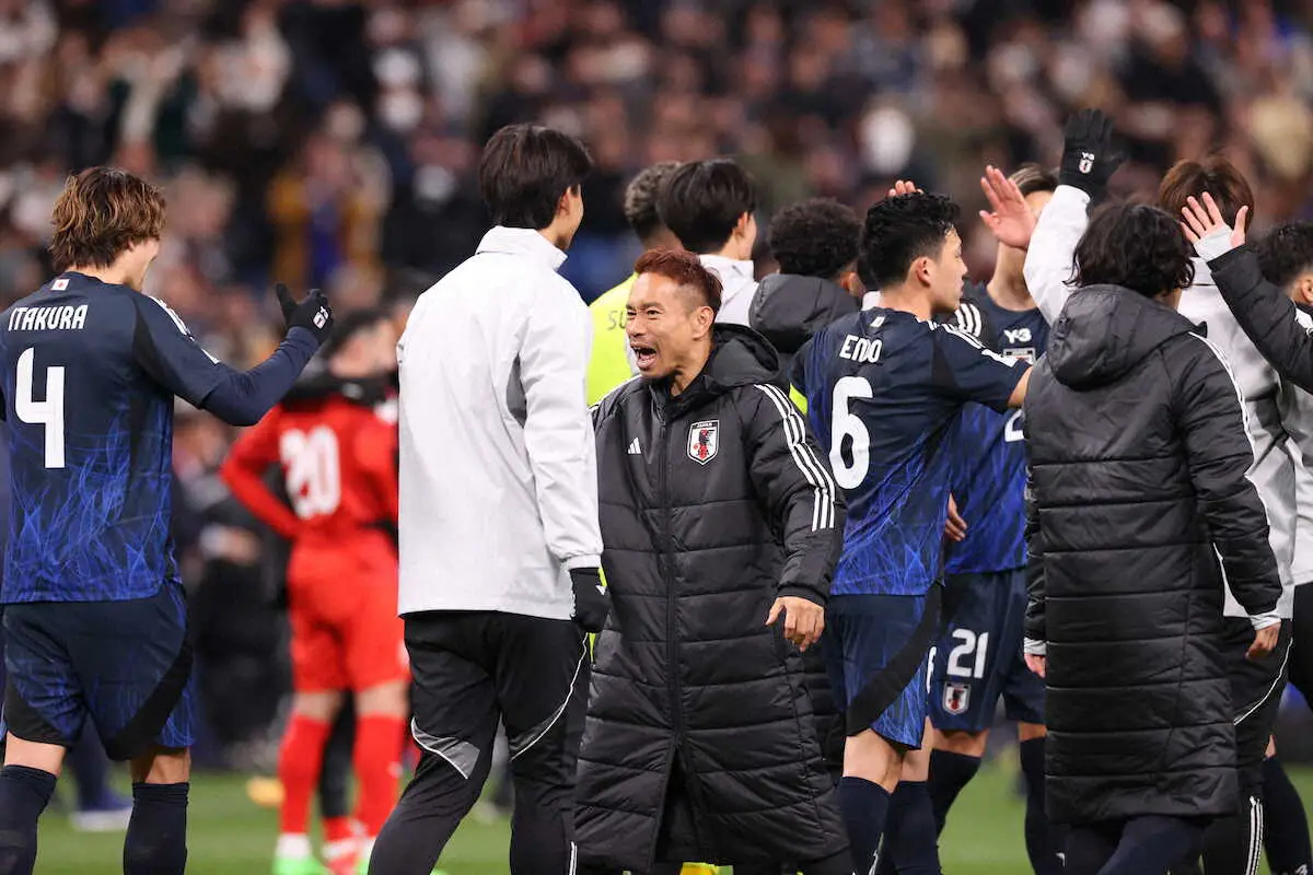 【画像・写真】長友が爆笑＆興奮締め「みんな、ブラボー！」祝！史上最速W杯歓喜のセレモニー　森保監督は大絶叫あいさつ