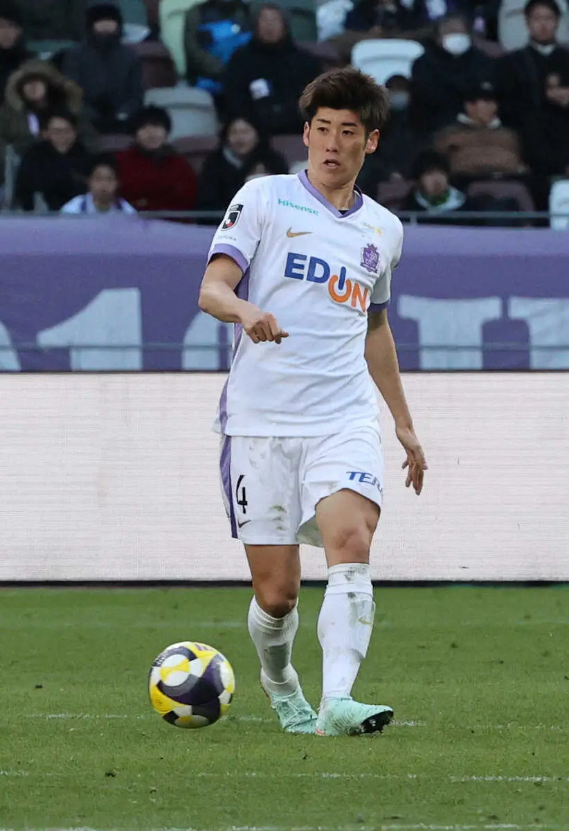 【画像・写真】広島がC大阪に逆転勝ちで2位浮上　勝ち越し弾のDF荒木は「最高の気持ち」