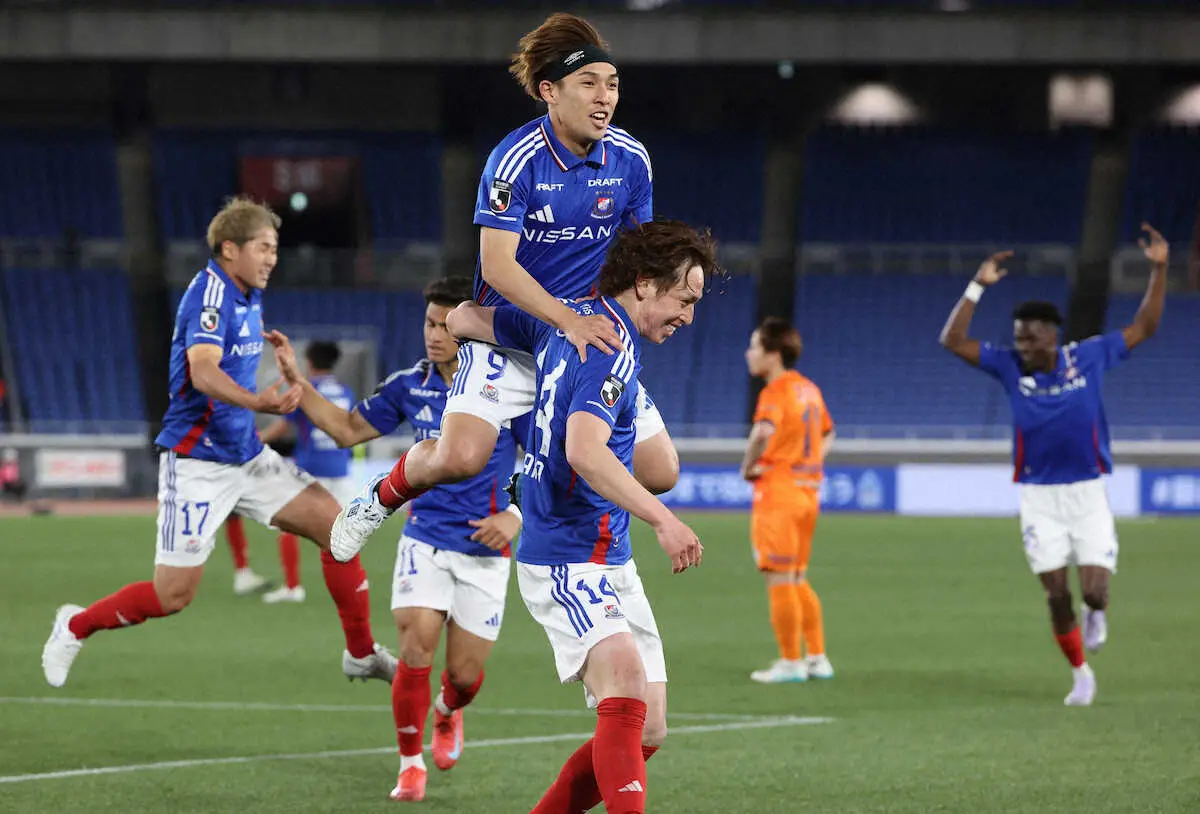 【画像・写真】横浜M、清水に逆転負け…開幕から11戦で1勝のみ　2点リードから後半3連続失点で1カ月ぶり白星スルリ