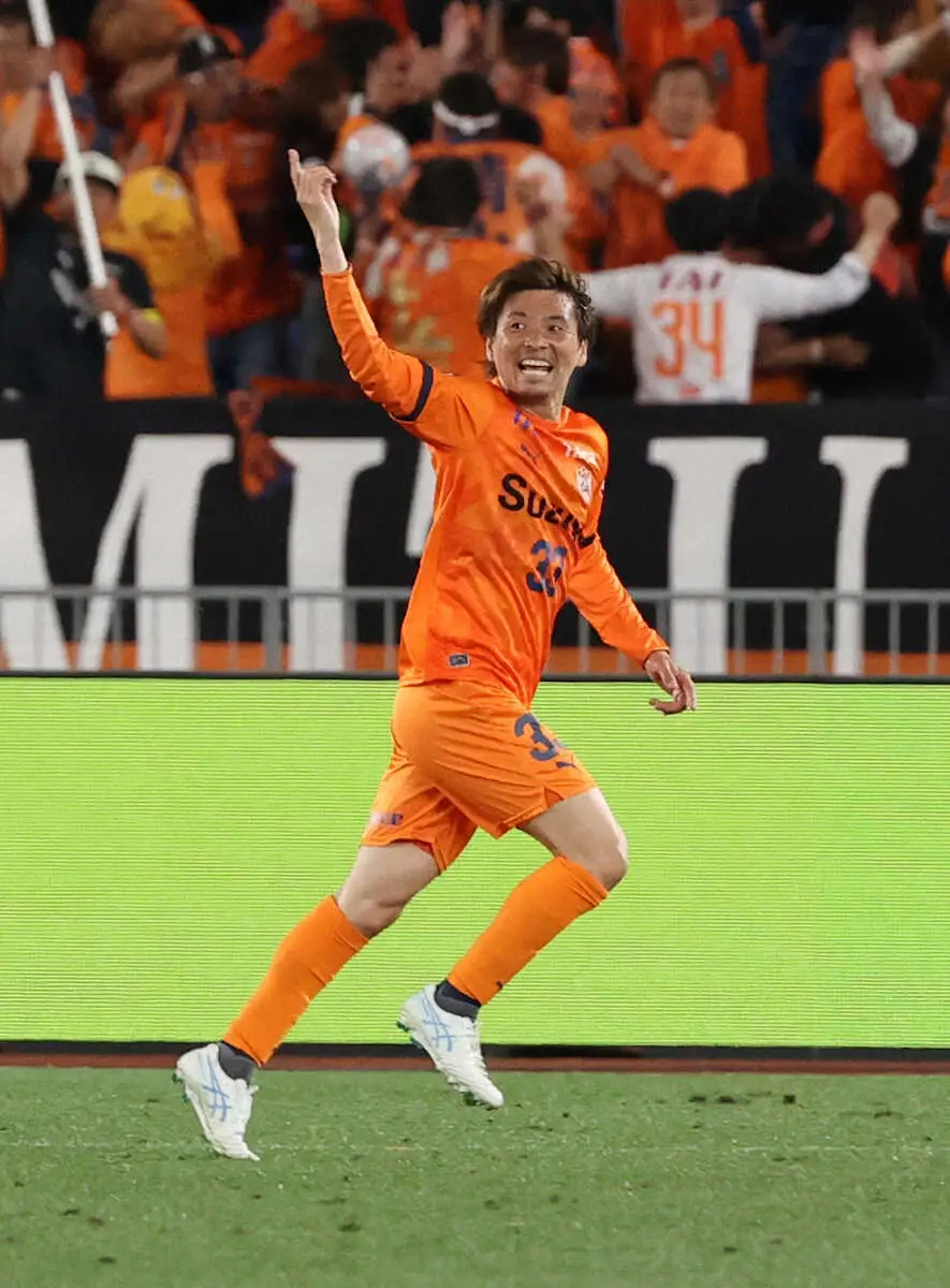 【画像・写真】清水　秋葉監督が乾の勝ち越し弾に大興奮　「獲るべき選手がとった」