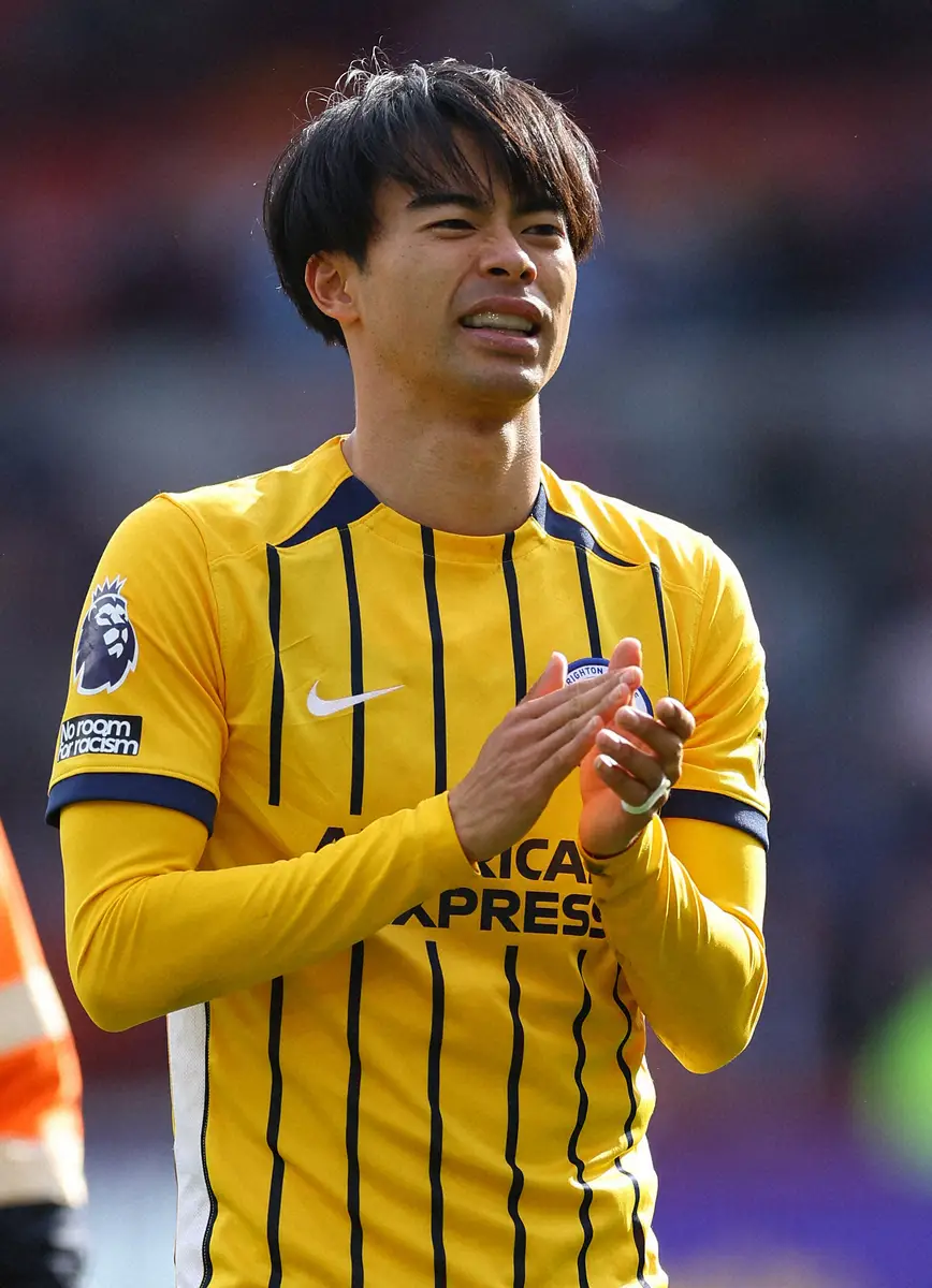 【画像・写真】ブレントフォード戦に敗れ、渋い表情のブライトン・三笘（ロイター）