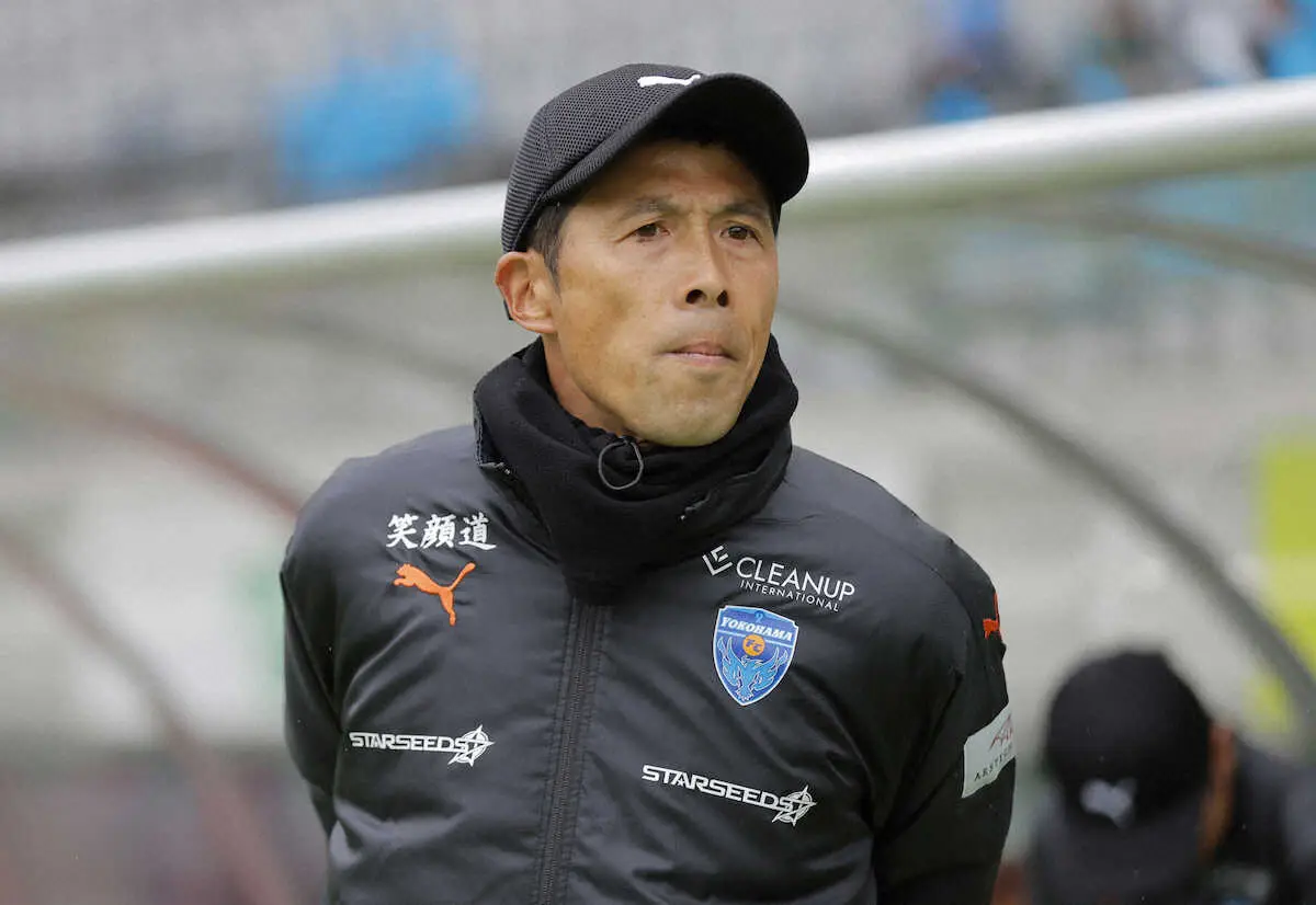 【画像・写真】横浜FCが6試合ぶり勝利　J1初先発の室井が決勝弾　オフサイド判定がVARで覆る