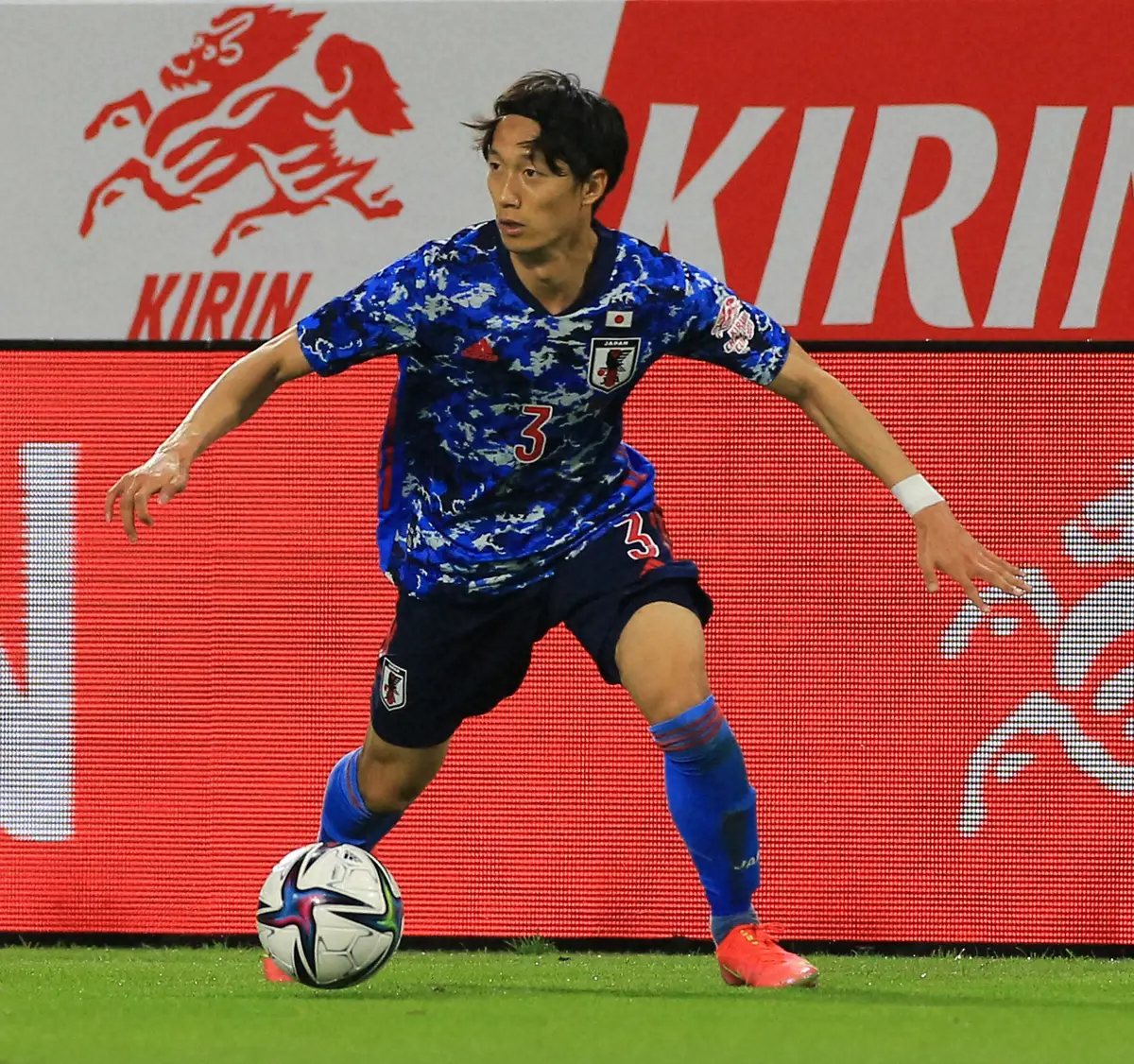 【画像・写真】FC東京　室屋成の復帰を発表「帰るべき場所に帰ってきました」　独ハノーバーを退団