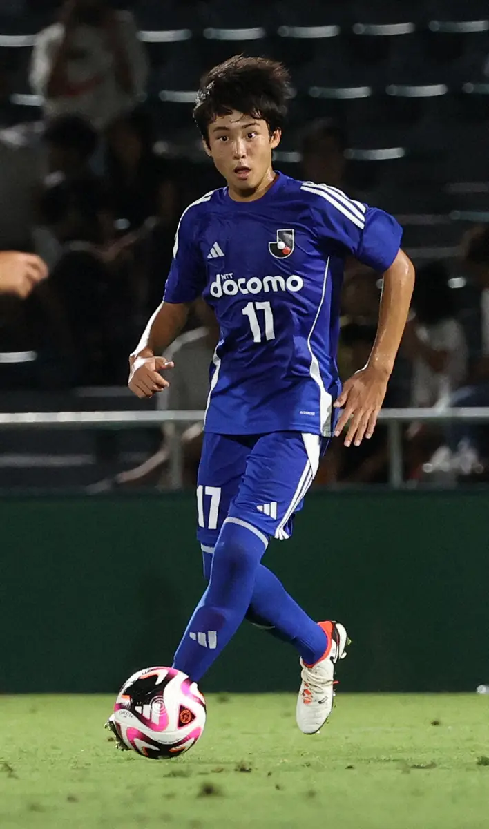 【画像・写真】24年7月、Jリーグ選抜Uー１５としてトットナム戦でプレーした和田武士