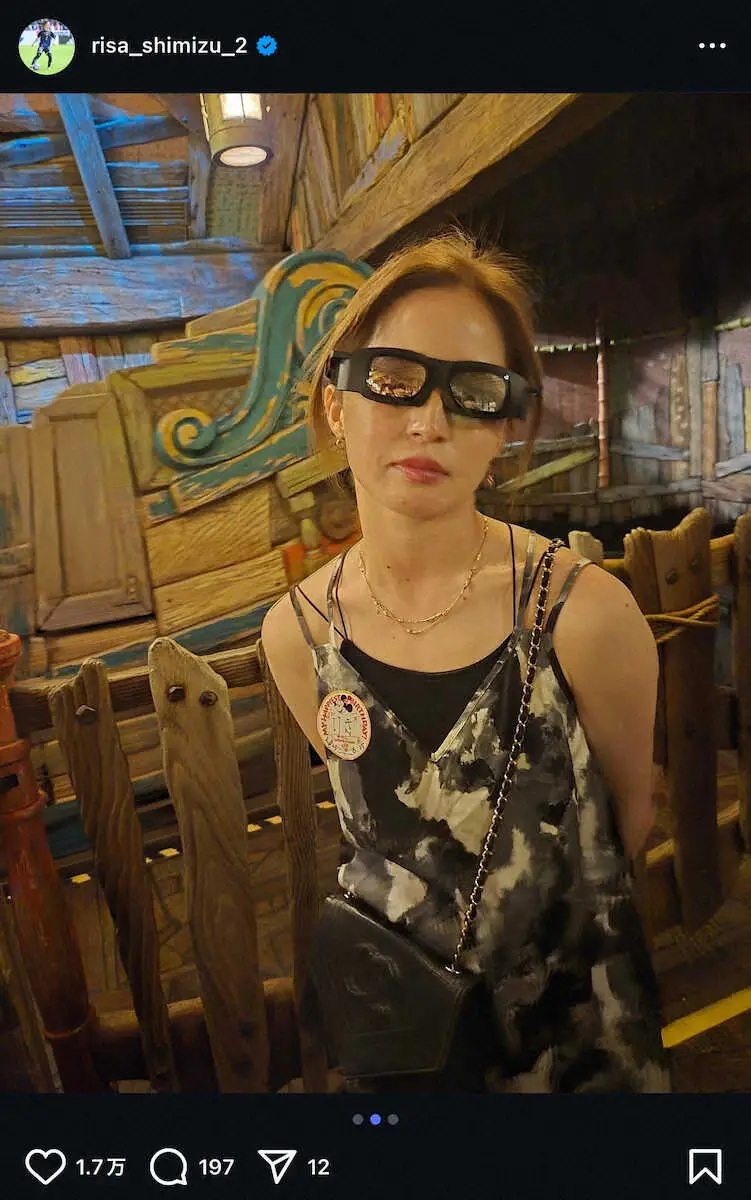 【画像・写真】“なでしこジャパン”清水梨紗　29歳の誕生日を報告　両肩露出キャミワンピ姿に「色気凄い」「素敵」の声