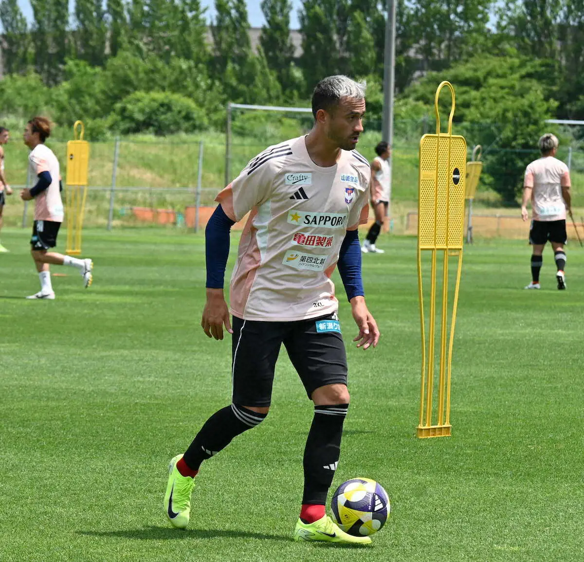 【画像・写真】新潟・舞行龍ジェームズ　クラブ歴代最多出場へ　まずは21日福岡戦で単独2位の277試合