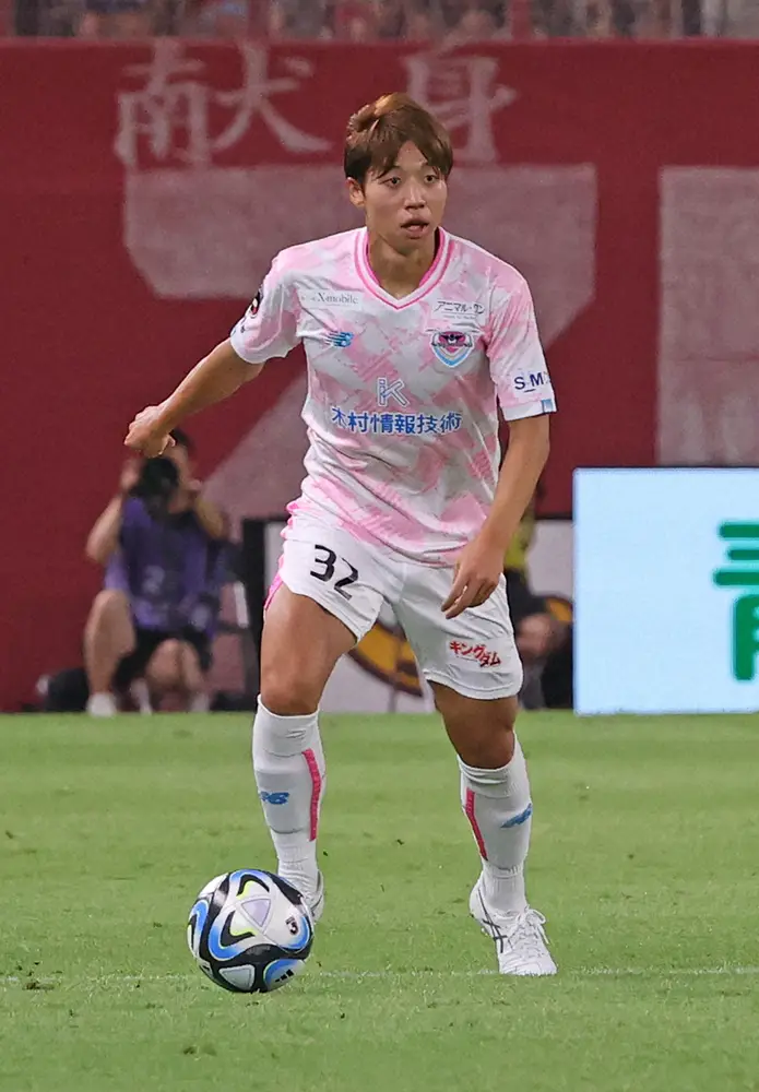 【画像・写真】ベルギー1部強豪ゲンク　FW横山歩夢の完全移籍と4年契約を発表　昨季は期限付き移籍でBチームでプレー