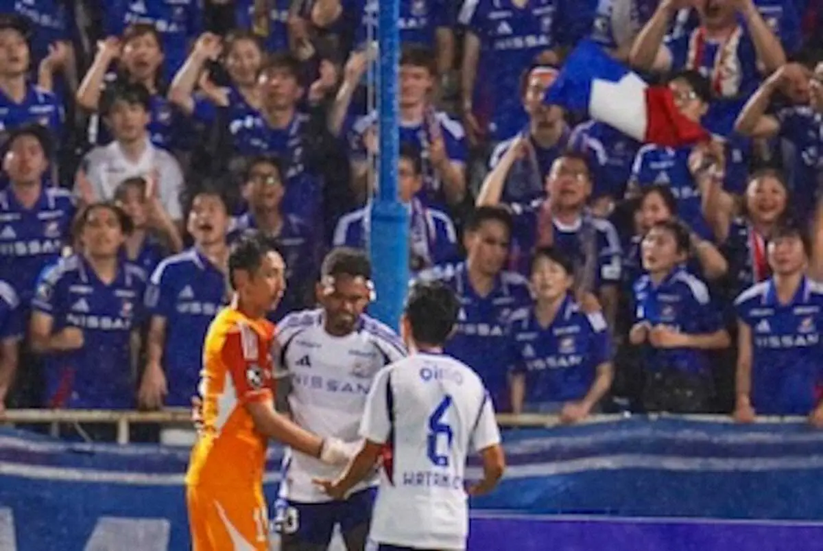 【画像・写真】横浜M、横浜ダービー制し5試合ぶり白星！“PK職人”ロペスが開幕節以来の今季2得点目