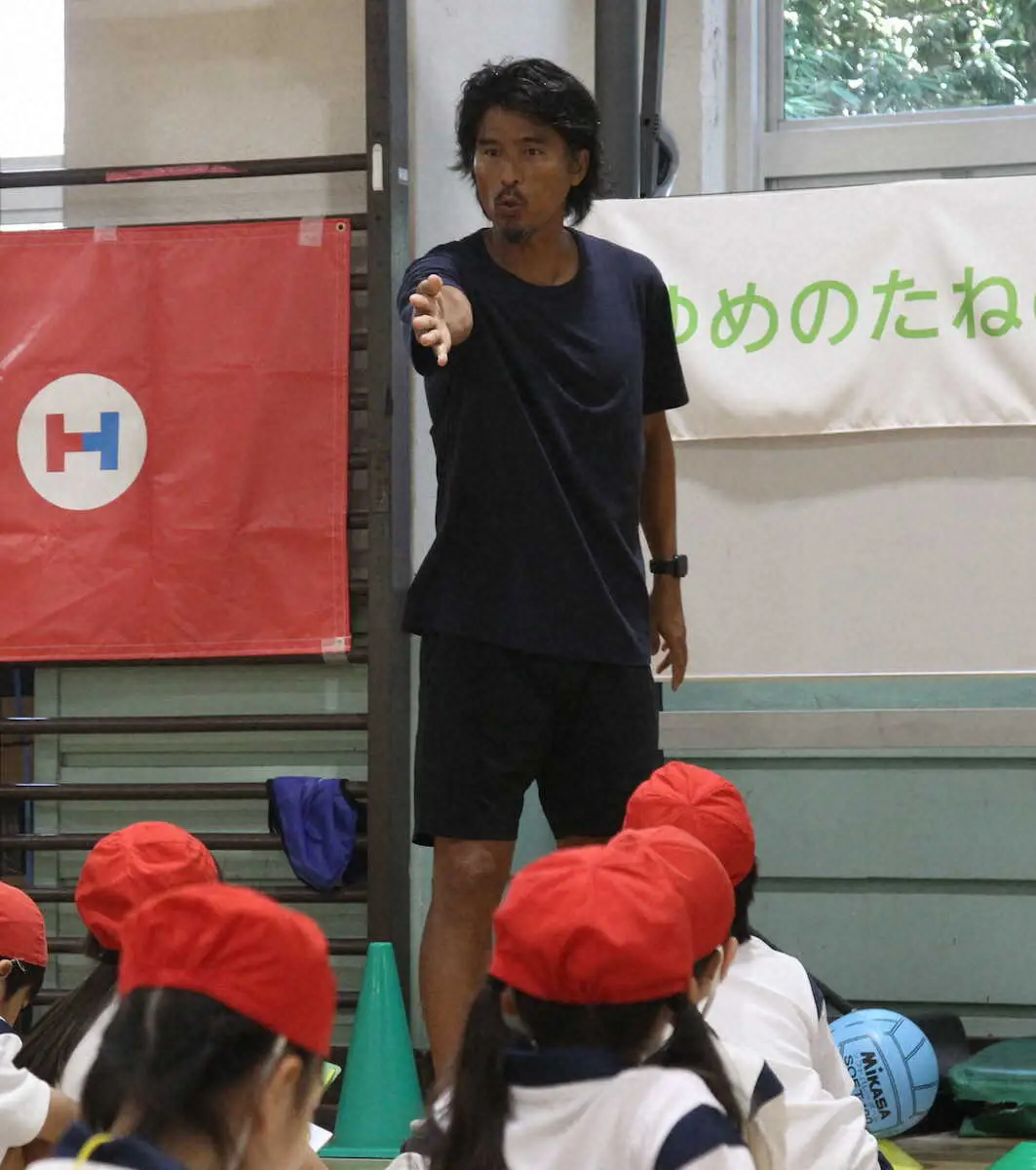 【画像・写真】中沢佑二さんが児童に熱弁「まずは好きなことを見つけて」自身はアクションスターになりたかった！？
