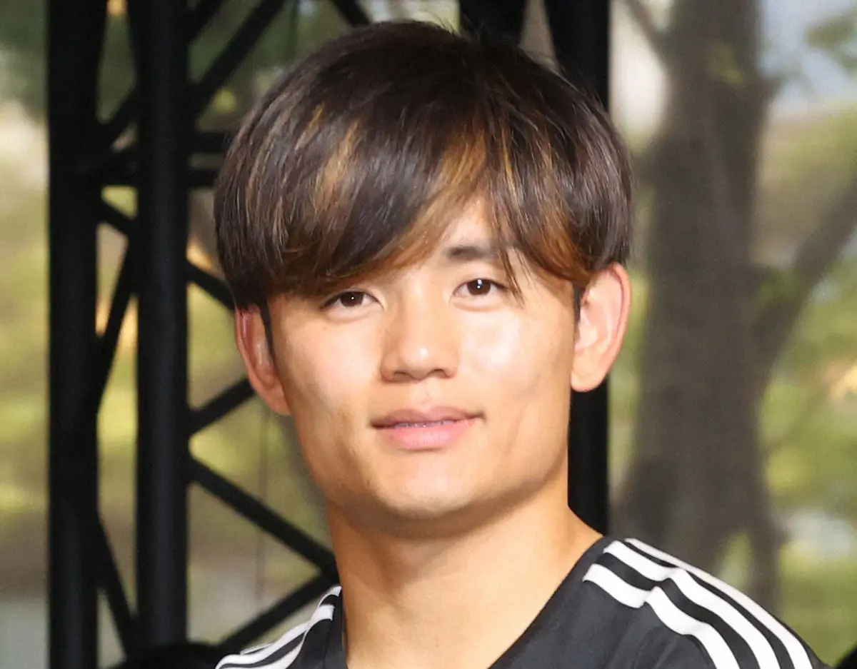 【画像・写真】サッカー代表・菅原由勢「人のことを気にしない」　日本代表で同部屋になりたくない選手を実名告白！