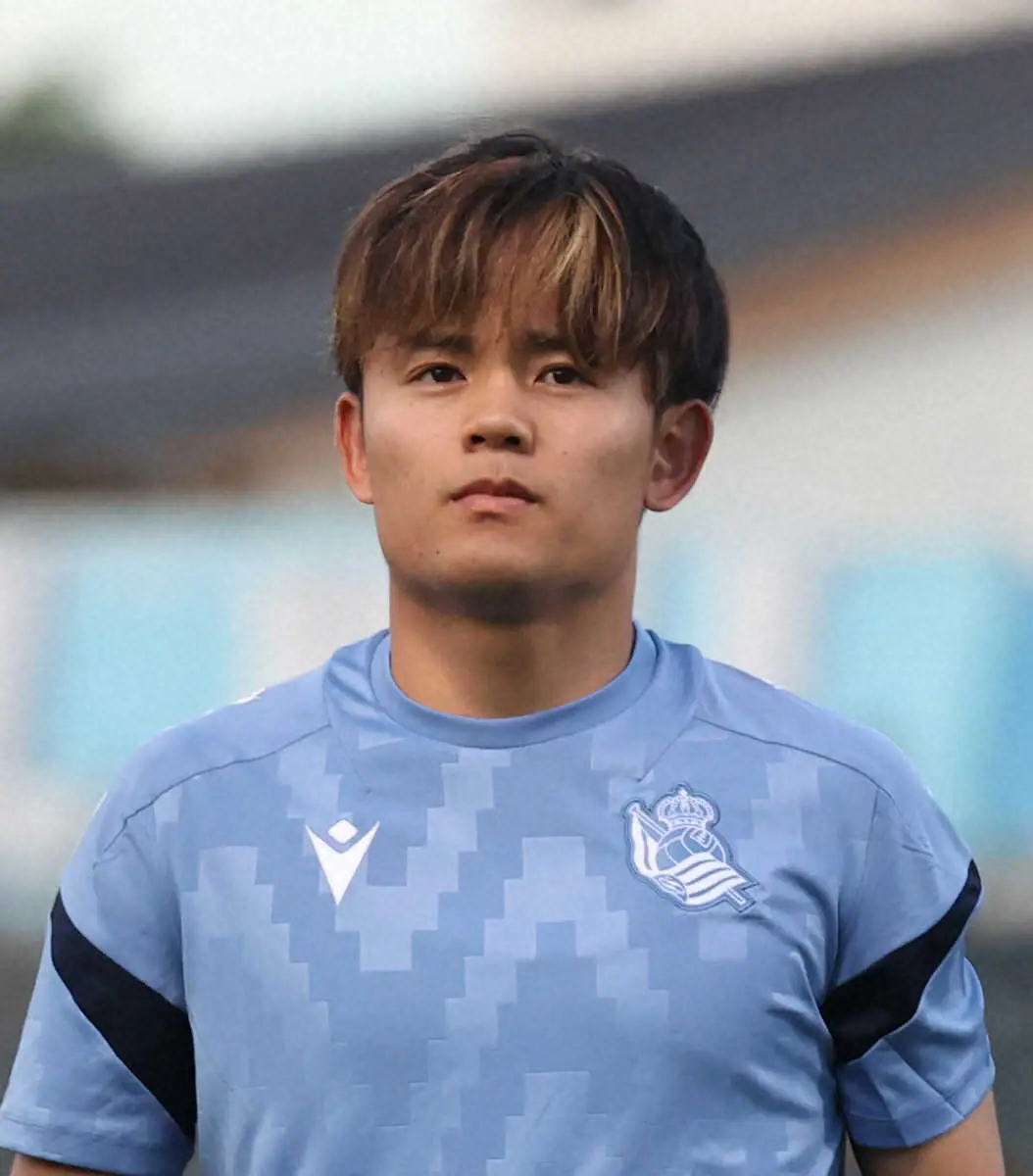 【画像・写真】ソシエダ・久保建英に大歓声！　横浜FC戦で先発　子どもファンが「タケ～！」と声援