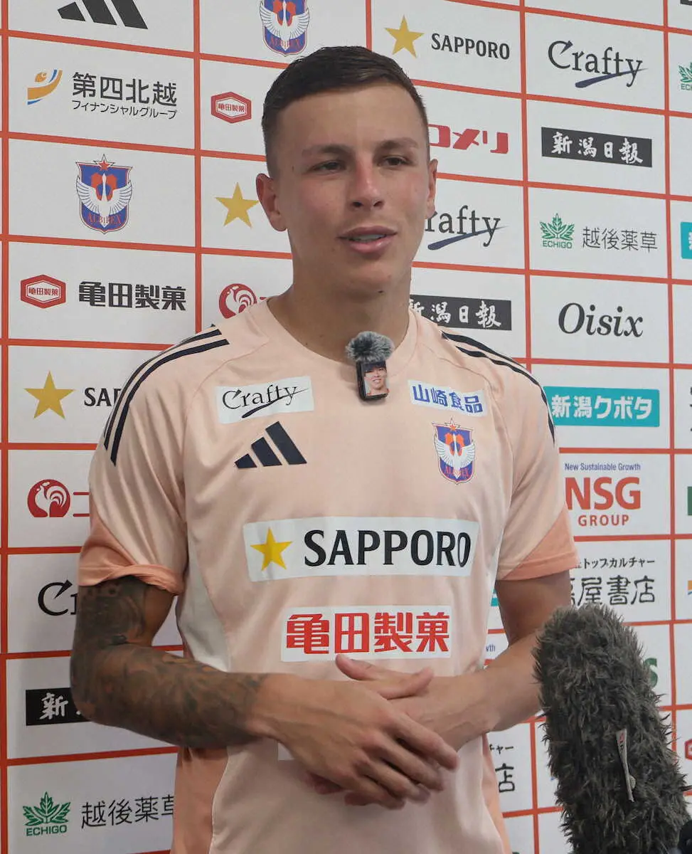 【画像・写真】新潟　残り14試合で最下位からJ1残留圏内へ　鍵を握る助っ人2人が練習