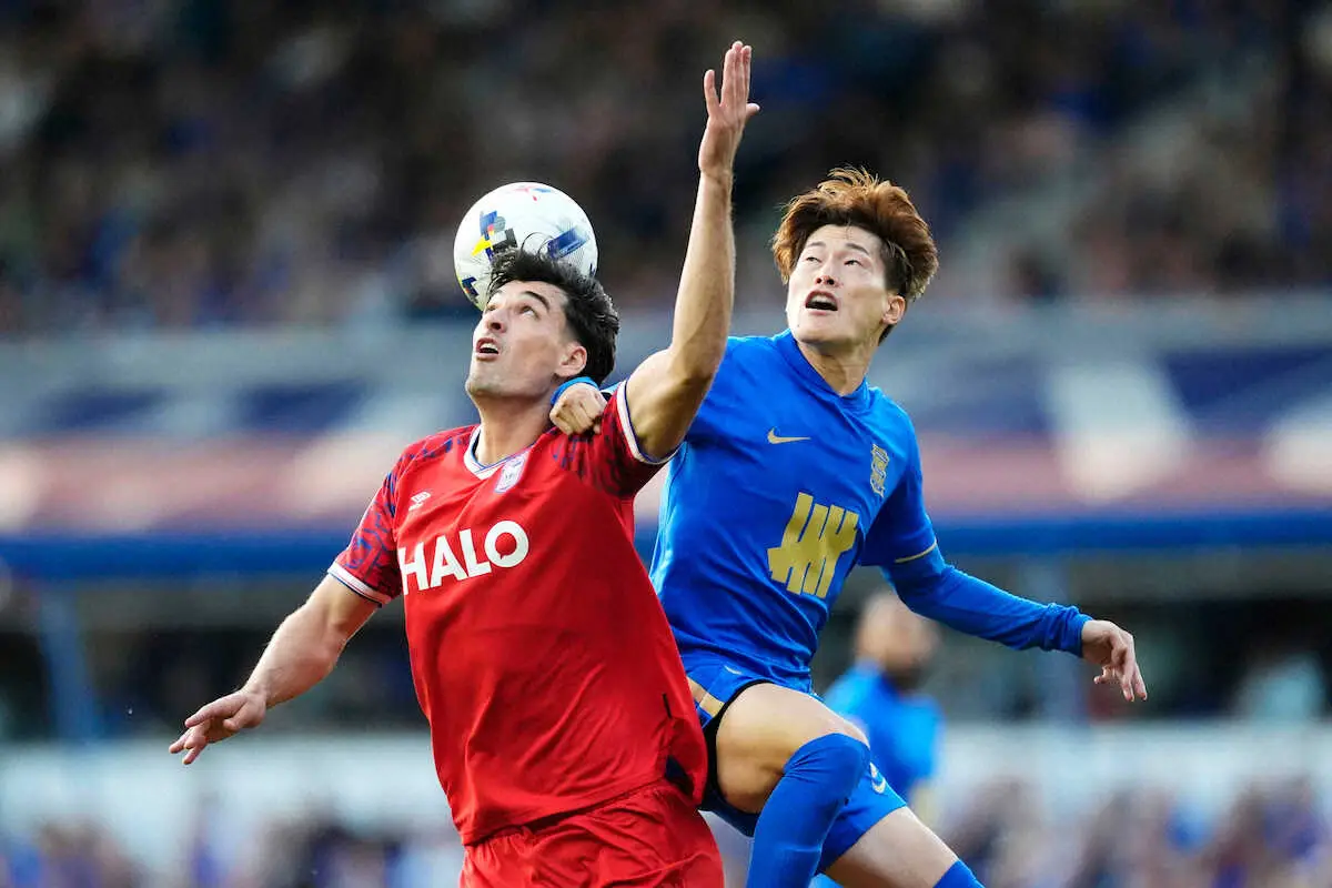 【画像・写真】バーミンガム古橋が開幕戦で幻のゴール　元審判員が地元メディアで「異例の判断ミス」と判定に異議