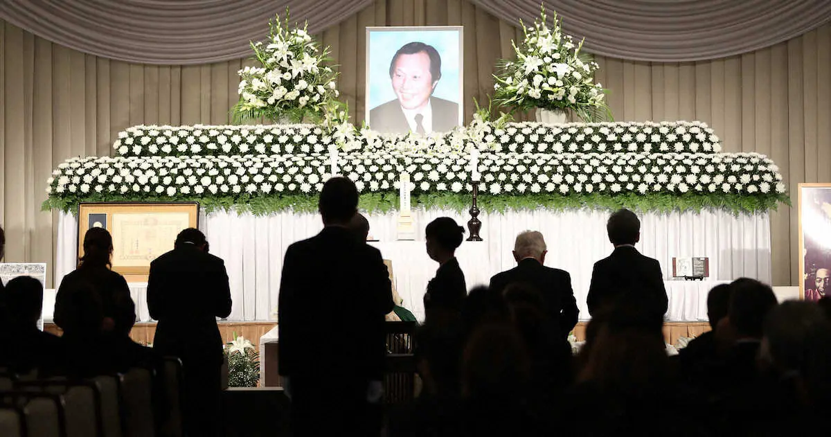 【画像・写真】釜本邦茂さん葬儀　松平健が弔辞でエピソード明かす　「携帯の着信音は何だと思う？」聞かせてくれたのは…