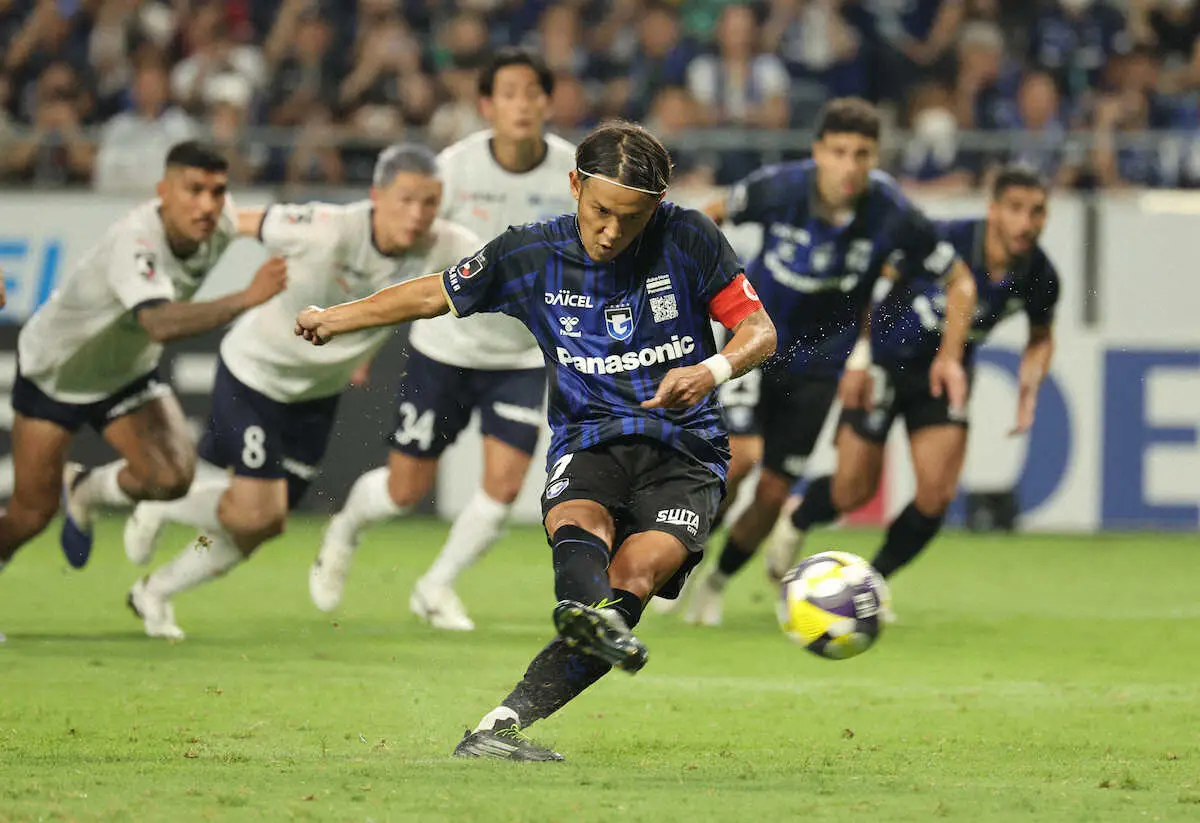 【画像・写真】G大阪が3発逆転勝利　FW宇佐美貴史は2発　DF初瀬亮はスタメンで連敗ストップ貢献