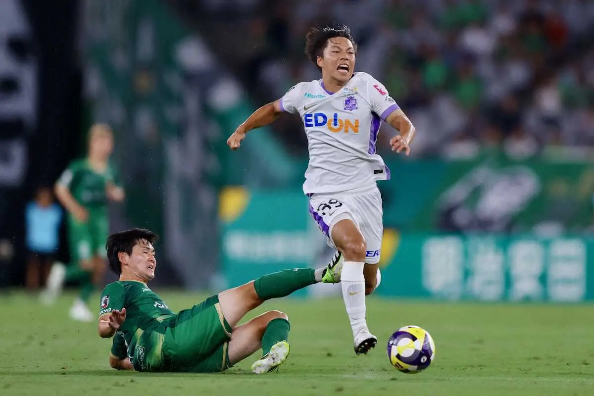 【画像・写真】広島が中村のゴールなどで快勝　スキッベ監督「重要な役割をする選手になった」と評価