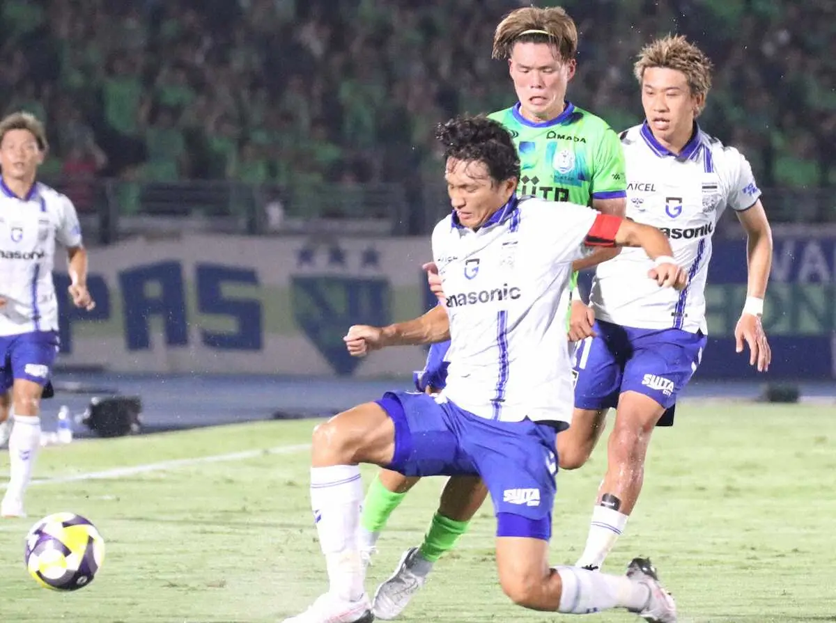 【画像・写真】G大阪が計9発の打ち合いで湘南に逆転勝ちし9位浮上　ポヤトス監督「ひっくり返せる自信はあった」