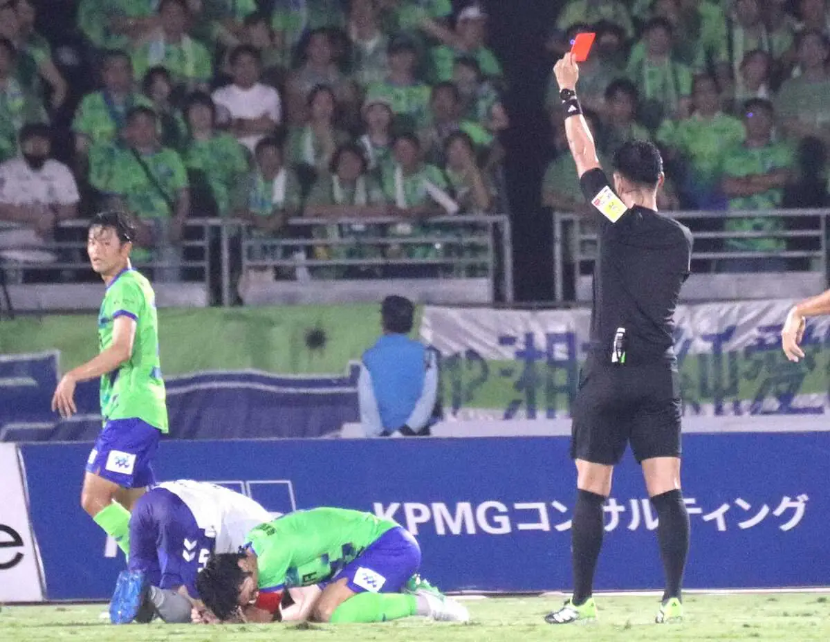 【画像・写真】18位湘南が数的不利からG大阪に逆転で敗れ12試合勝ちなし　2トップ二田、小田の今季初得点も実らず