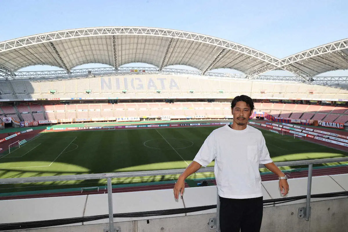 【画像・写真】元アルビ戦士の成岡翔氏が本紙サッカー評論家に就任　独自の視点と分かりやすい言葉でサッカーの魅力伝える