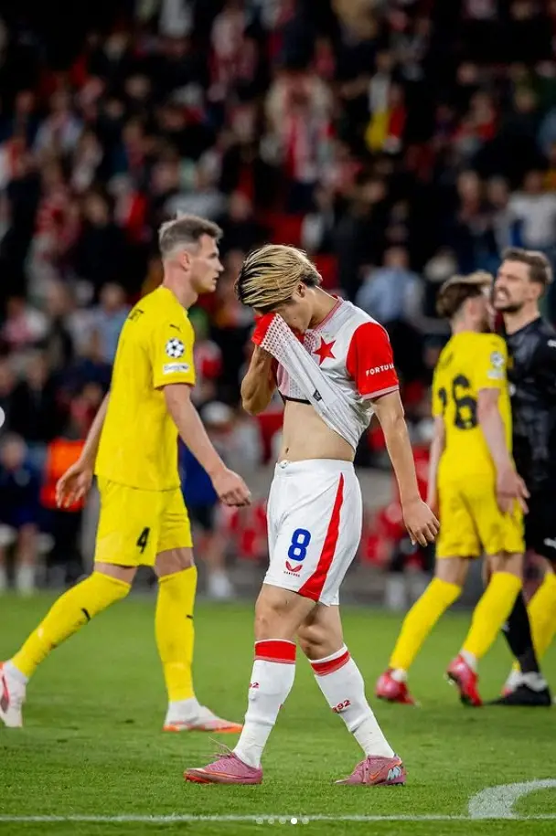 【画像・写真】【欧州CL】橋岡大樹のCL初出場後にスラビア・プラハが2失点　2点差を守れずにドロー発進