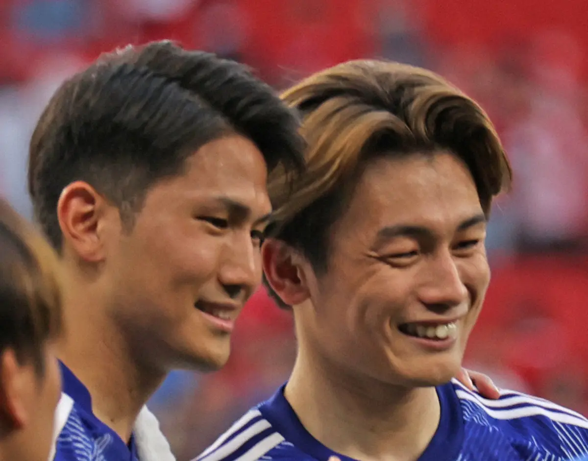 【画像・写真】上田綺世（右）と渡辺剛