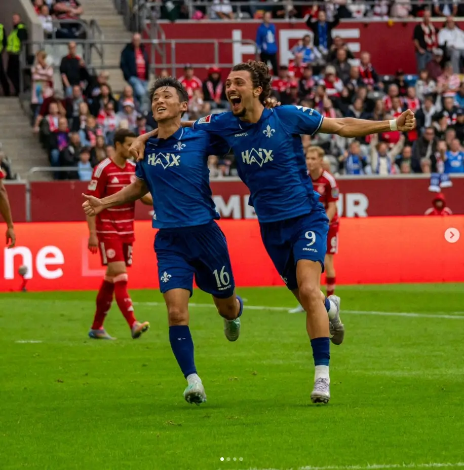 【画像・写真】ドイツ2部初ゴールのダルムシュタット秋山裕紀「なんて勝利だ！」　“呪い”を37年ぶりに解きサポと喜ぶ