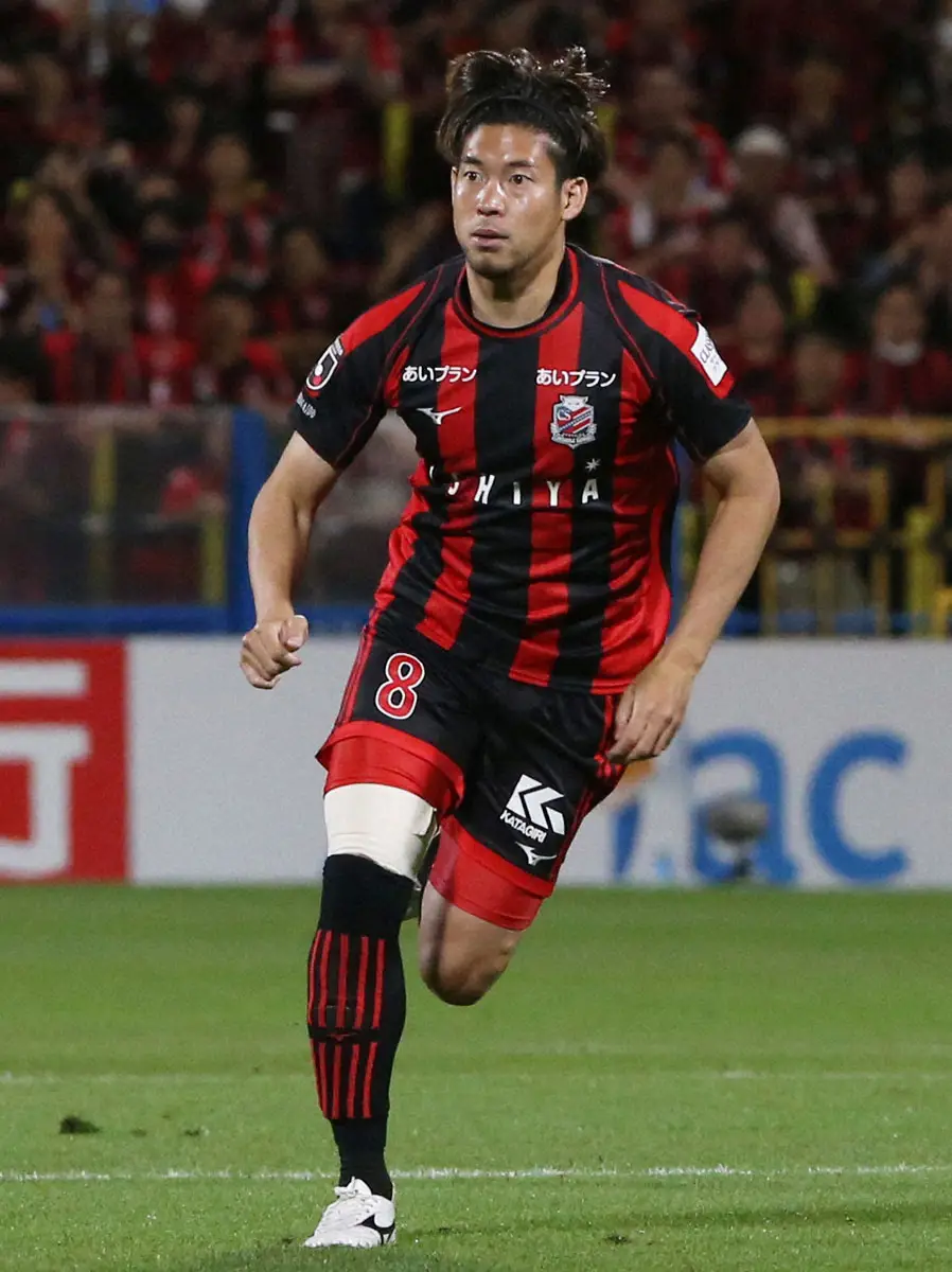 【画像・写真】J2札幌・深井一希　今季限りでの現役引退を発表　度重なる大ケガ乗り越え戦い続けた「不屈の男」