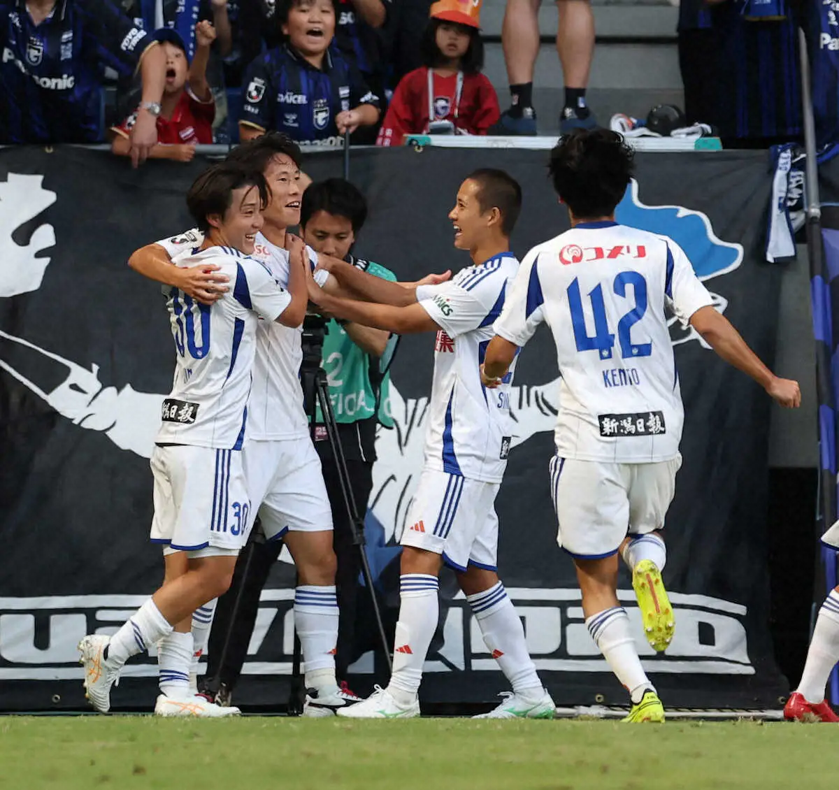 【画像・写真】新潟はG大阪に2―4と競り負けて13試合勝ちなし　2度リード奪うも生かせず