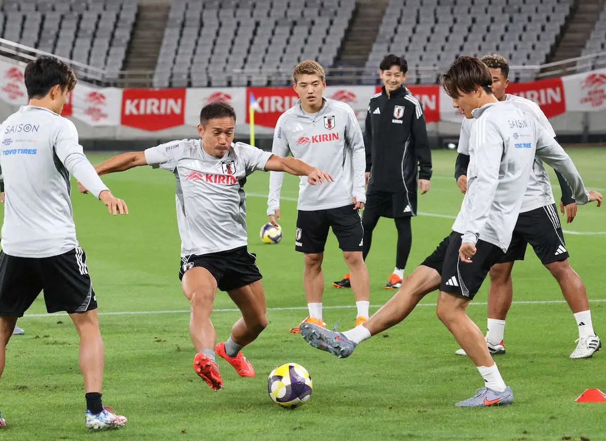 【画像・写真】DF長友佑都「誇りに思う」ブラジル撃破に歓喜　出場機会なしも「個人的にはカタールW杯を思い出した」