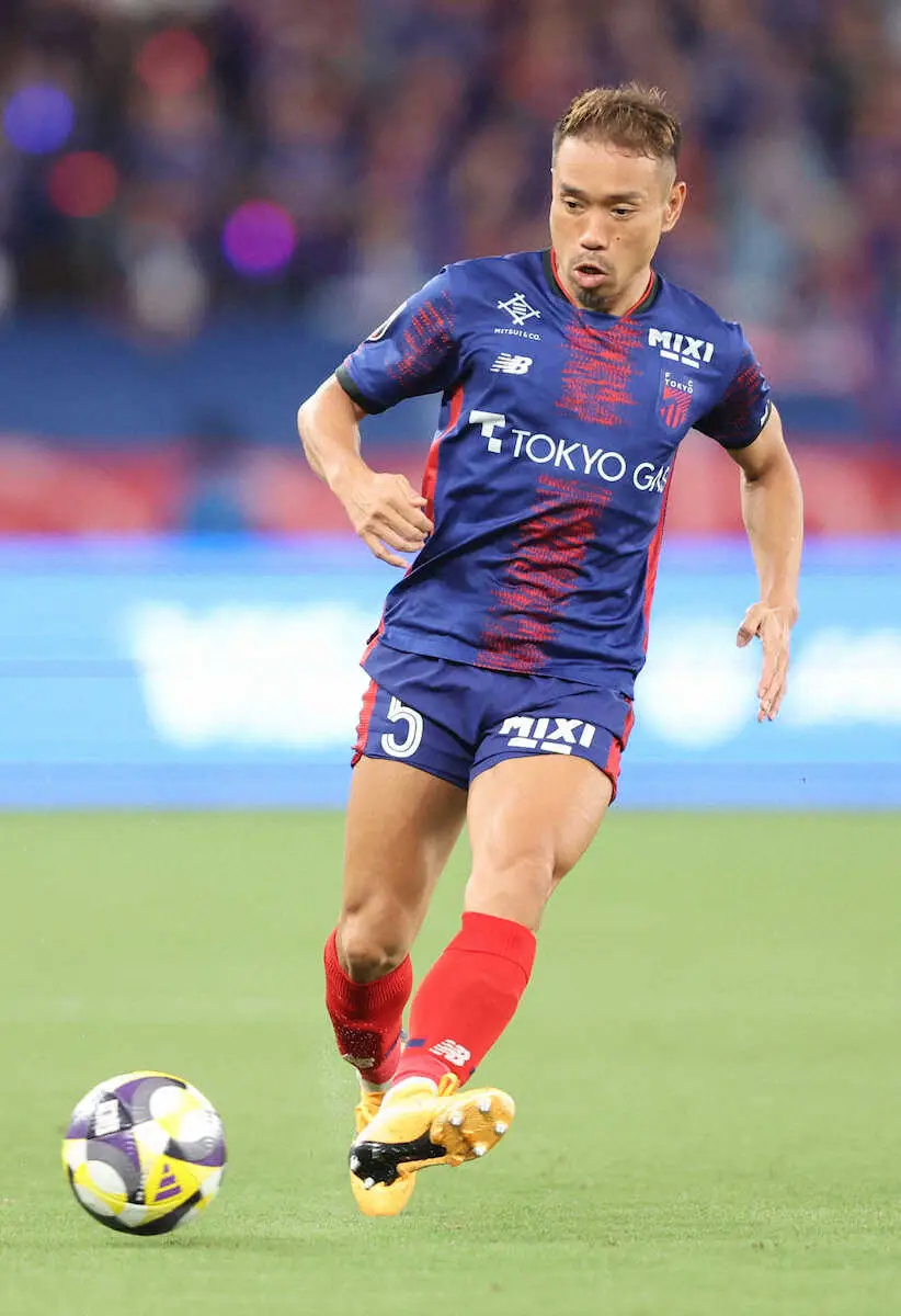 【画像・写真】FC東京・長友　代表戦翌日合流　今日VS広島に出場意欲「行かない選択肢が逆にある？」