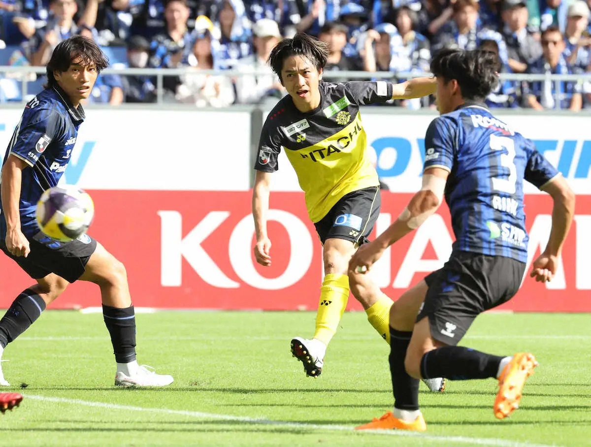 【画像・写真】柏が首位の鹿島と勝ち点3差の暫定2位に浮上　得失点差も9から大幅に縮める今季リーグ戦最多の5得点