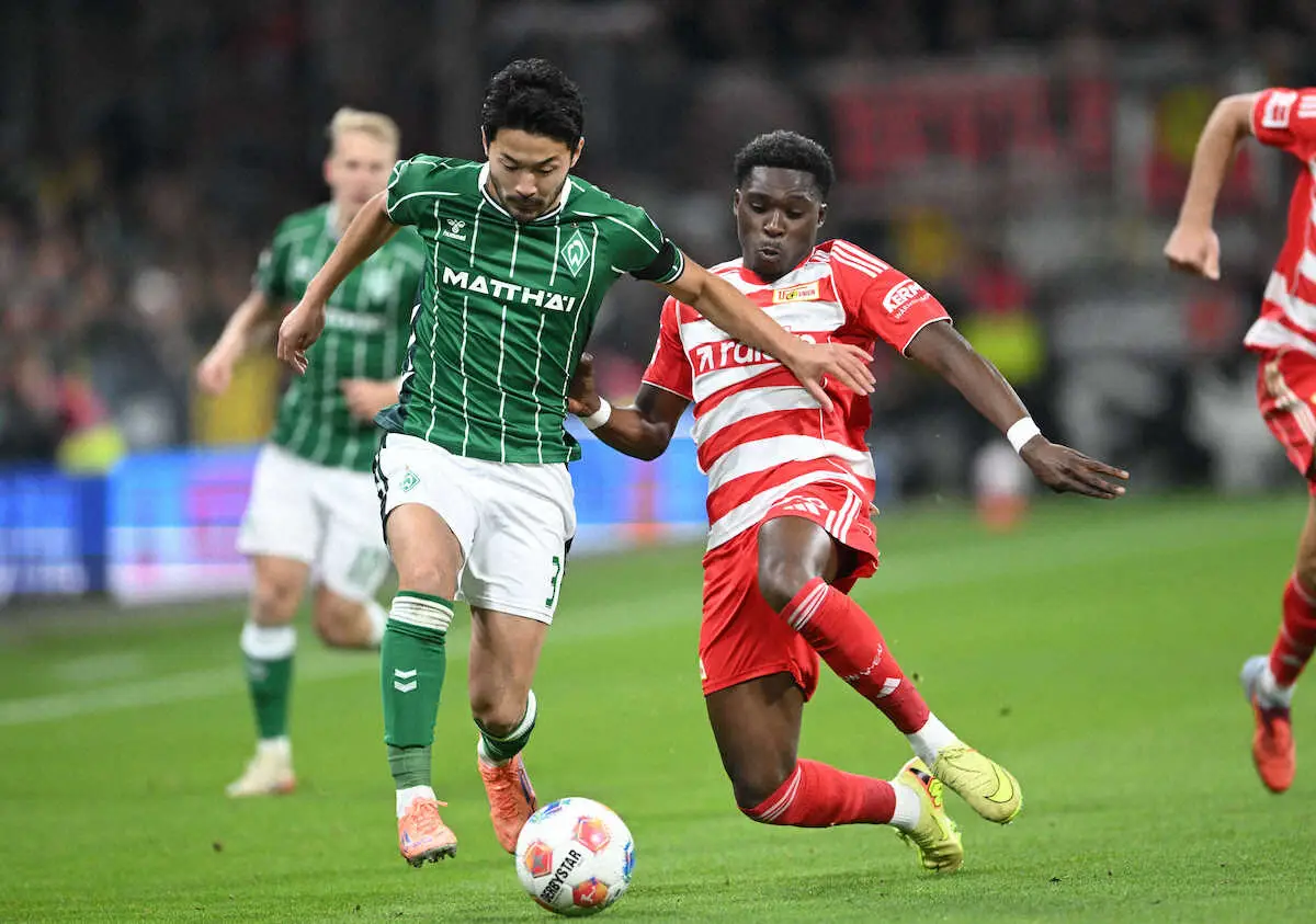 【画像・写真】ブレーメン菅原が決勝アシスト　自陣から絶妙な縦パス　終盤に負傷交代も単なるけいれんか