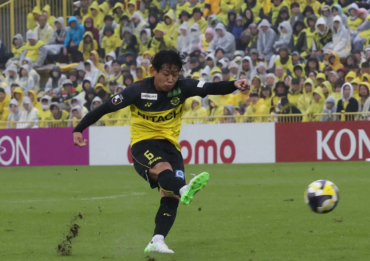 【画像・写真】柏が3連勝で首位の鹿島と勝ち点1差　ルヴァン杯決勝にも弾み