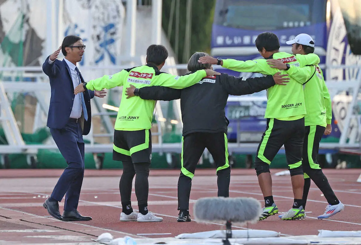 【画像・写真】J2首位の水戸、甲府に競り勝ちJ1初昇格に王手！次節9日大宮戦で悲願達成なるか