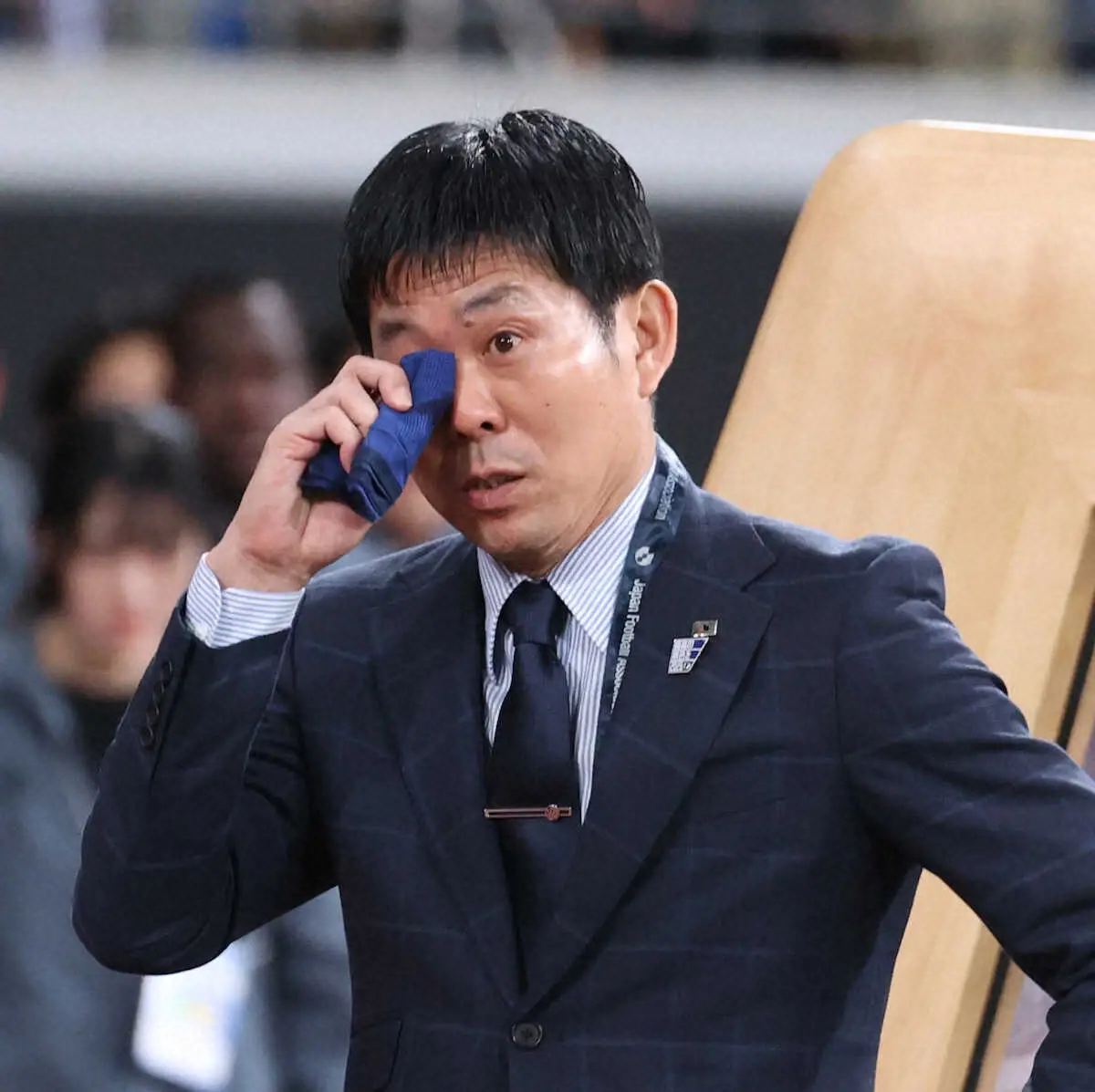 【画像・写真】指揮100試合目の森保監督　国歌斉唱で感極まる　前日会見では高校時代の恩師ら死去明かす