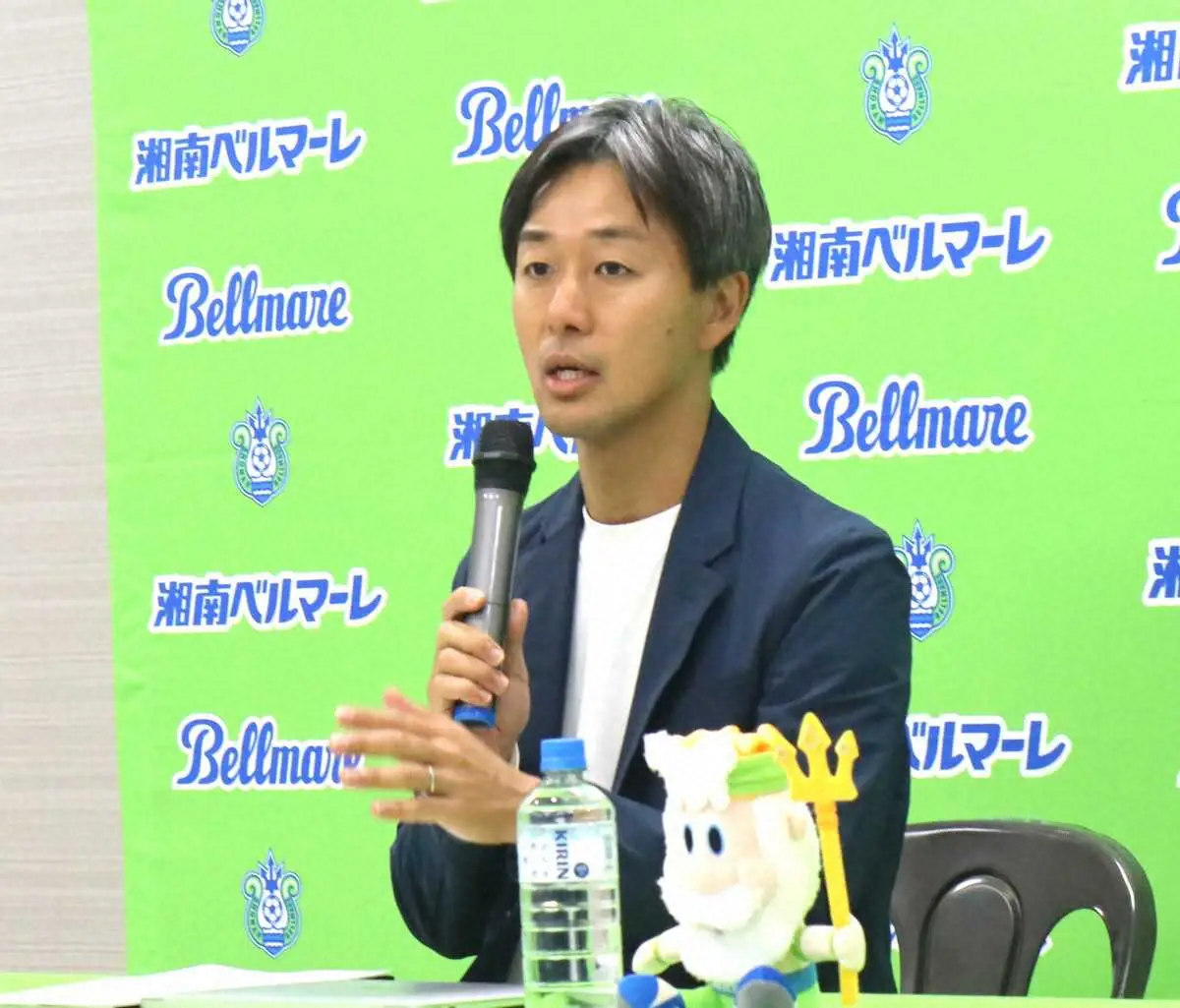 【画像・写真】湘南・大多和亮介新社長、就任会見で親会社ライザップとの関係に言及　資金貸し付けは「別の判断もあった」