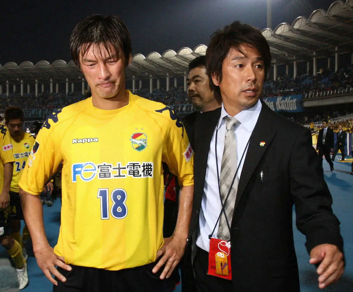 【画像・写真】千葉OBの巻誠一郎氏「長かった。J2に落とした当事者として何とも言えない感情に」歓喜のメッセージ