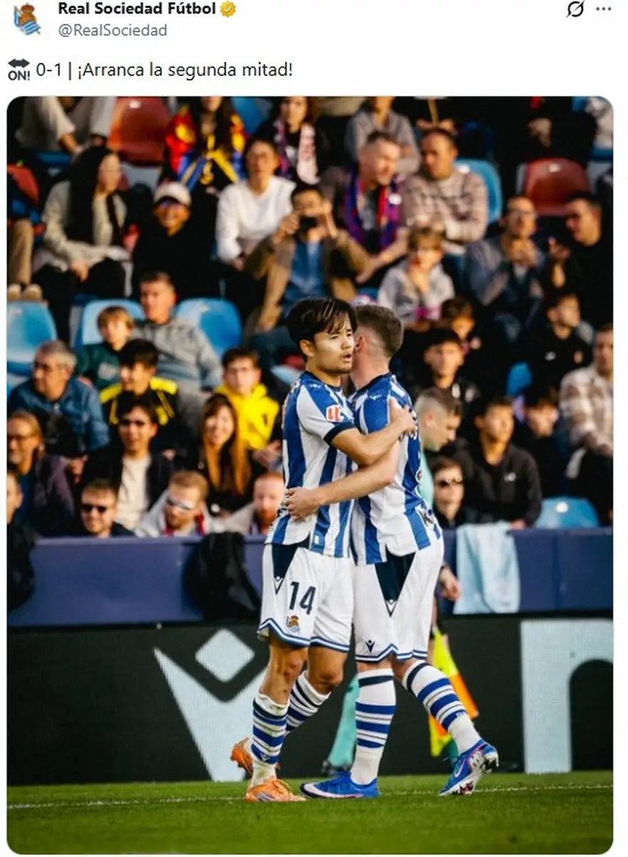 【画像・写真】Rソシエダード公式X（@RealSociedad）から。レバンテ戦で先制ゴールを挙げ喜ぶ久保（左）
