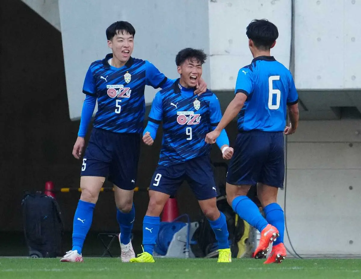【画像・写真】【高校サッカー】大津　7発で圧勝発進！　FW山下が奮闘1ゴール1アシスト「狙い通り。役割果たせた」