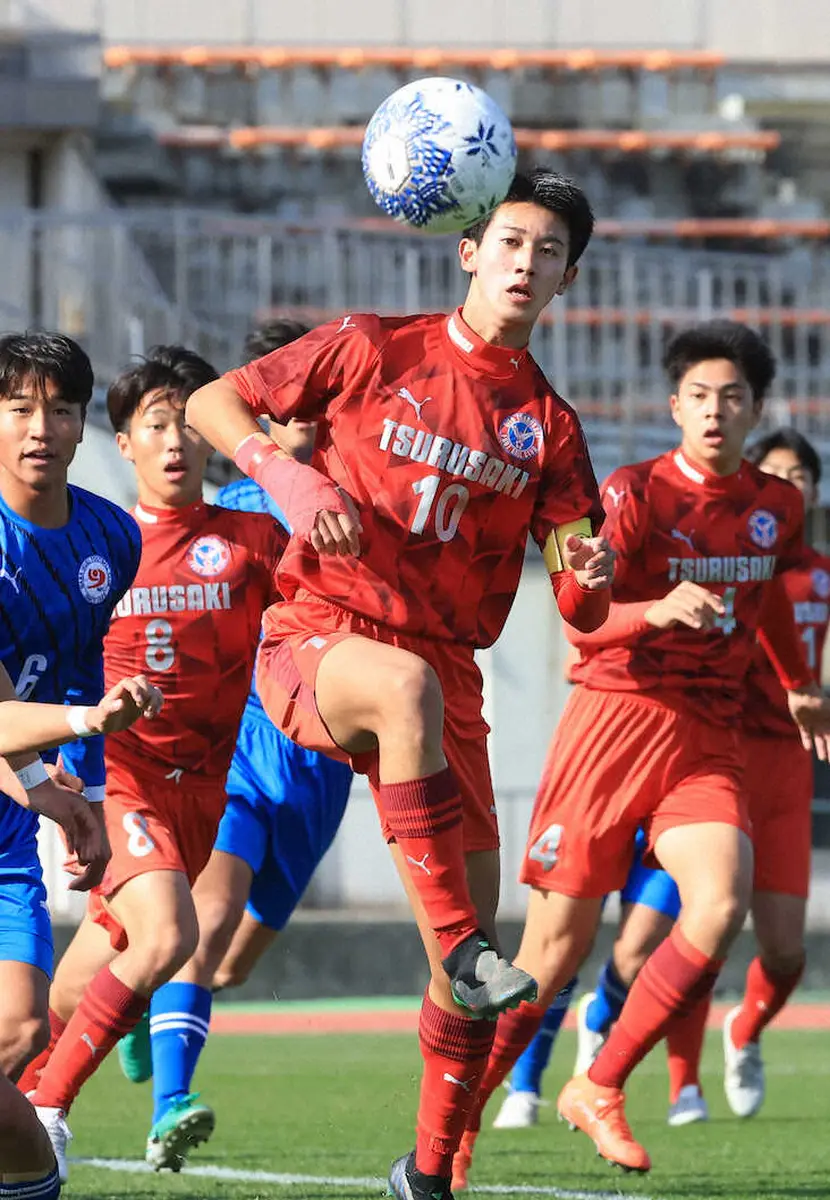 【画像・写真】【高校サッカー】大分鶴崎26大会ぶり16強　右手首骨折の河野主将がフル出場「しっかり耐え抜けた」