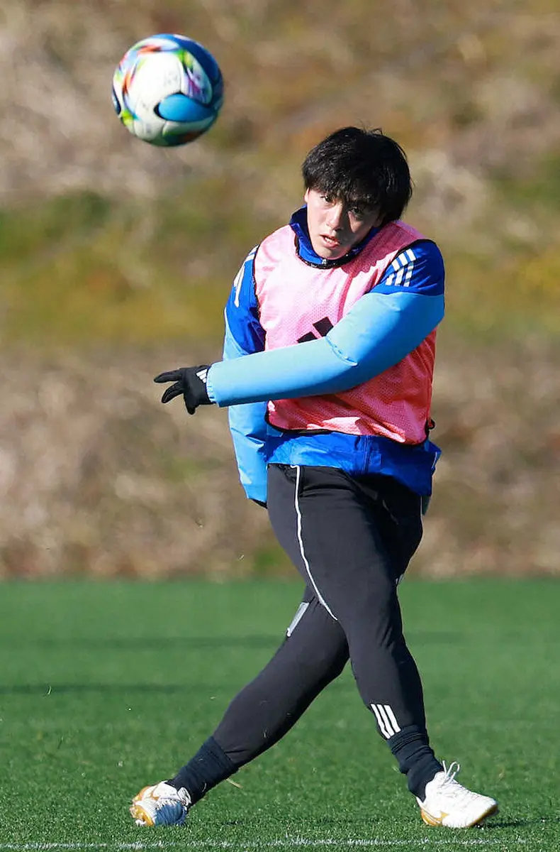 【画像・写真】町田・相馬、W杯イヤー“午年の誓い”「俺の年にする」　活躍して藤田社長に“馬名”おねだり！？