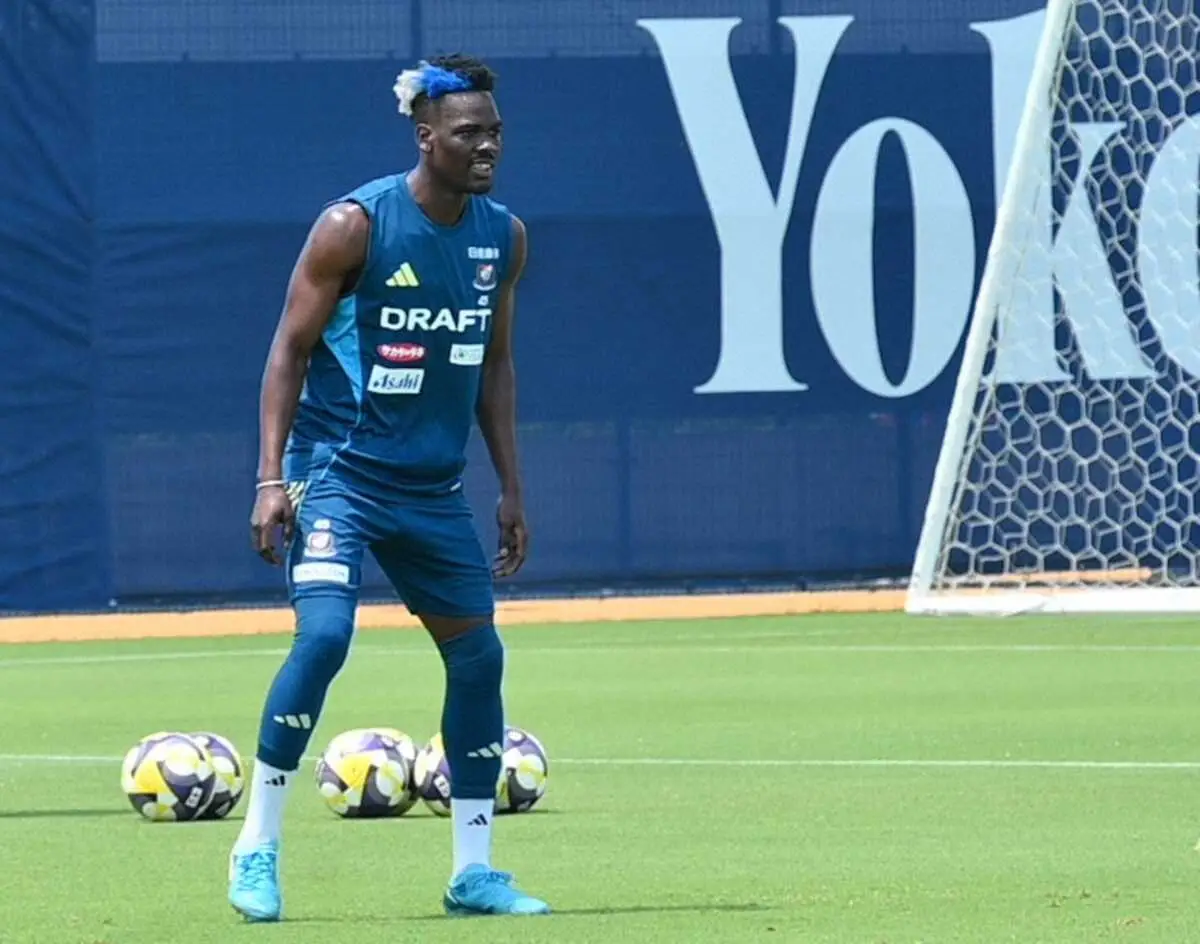 【画像・写真】横浜M、ジャン・クルードが上海海港に期限付き移籍「またこの場所に戻ってこられるように」