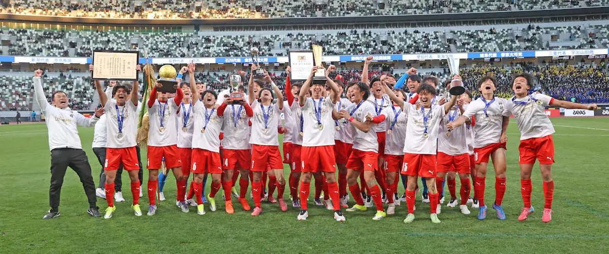 【画像・写真】【高校サッカー】神村学園が史上6校目の夏冬2冠　先制ゴールのFW日高元が得点王