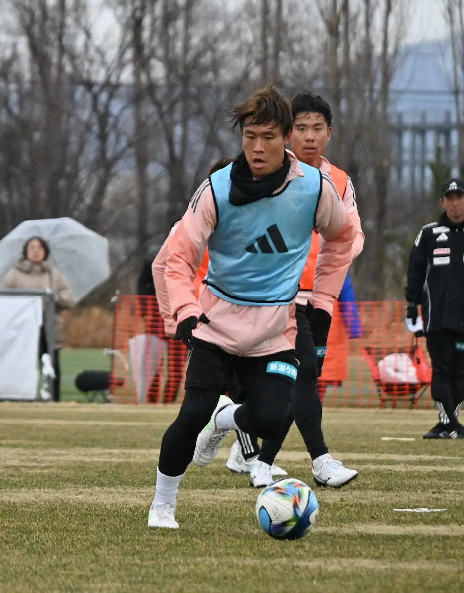 【画像・写真】J2新潟MF落合　目指すは7日ホーム開幕・高知戦での得点「数字にこだわっていきたい」