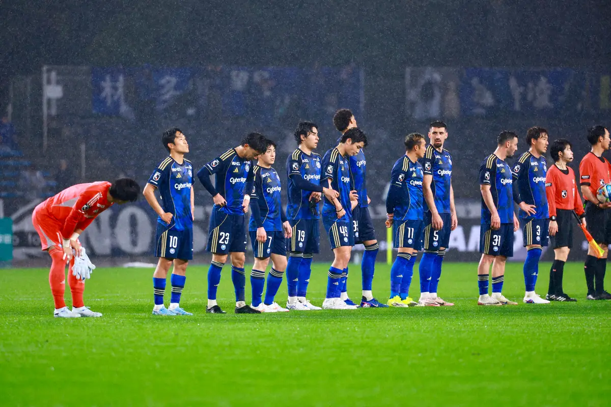 【画像・写真】肩を落とす町田イレブン