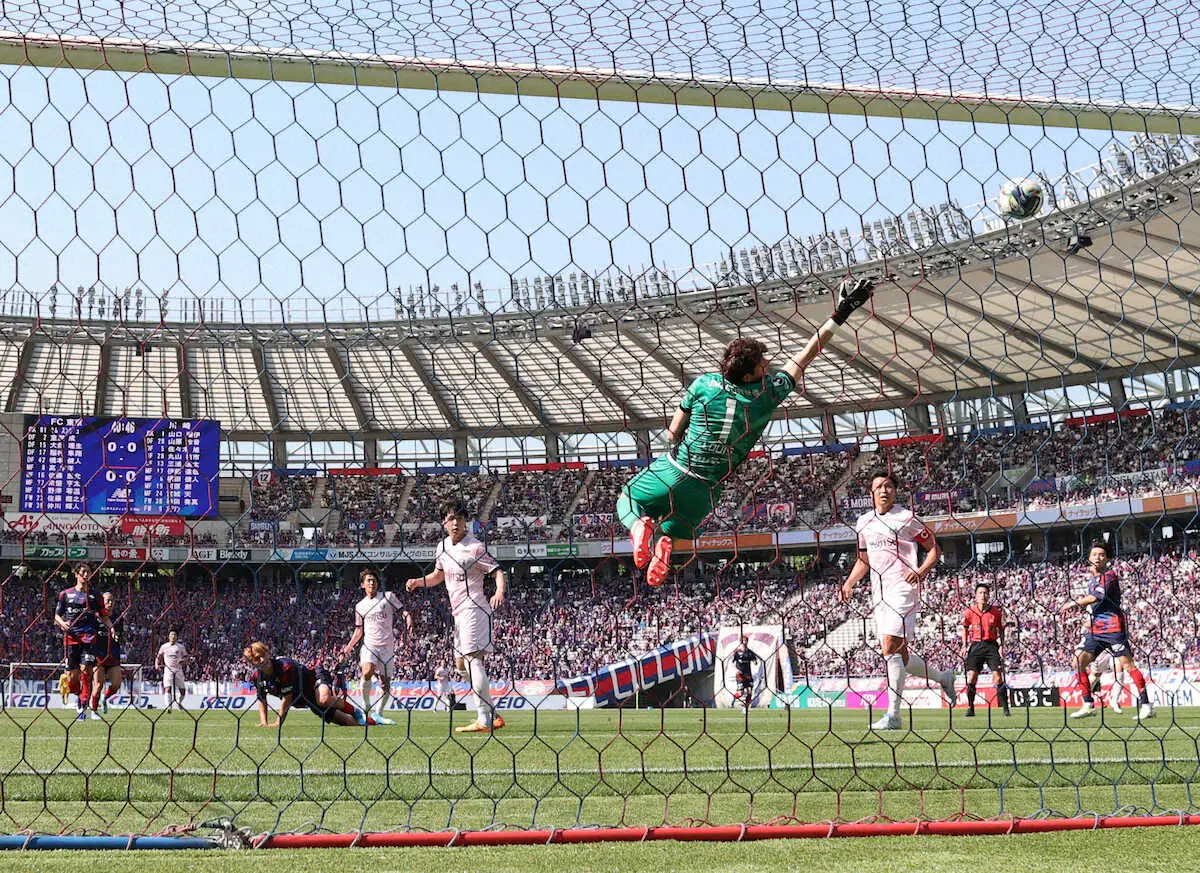 【画像・写真】＜FC東京・川崎F＞前半、ゴールを決める佐藤恵（左から3人目）（撮影・小海途　良幹）