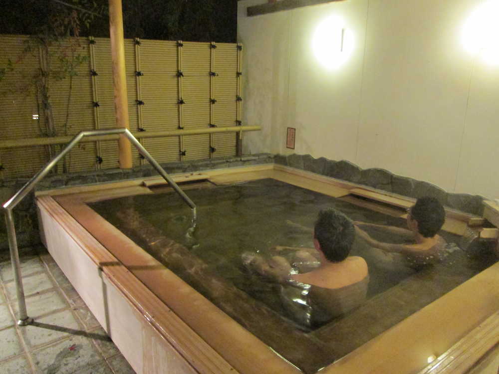 嵐山辨慶の露天風呂。いい湯です　　　　　　　　　　　　　　　　　　　　　　　　　　　　　　　