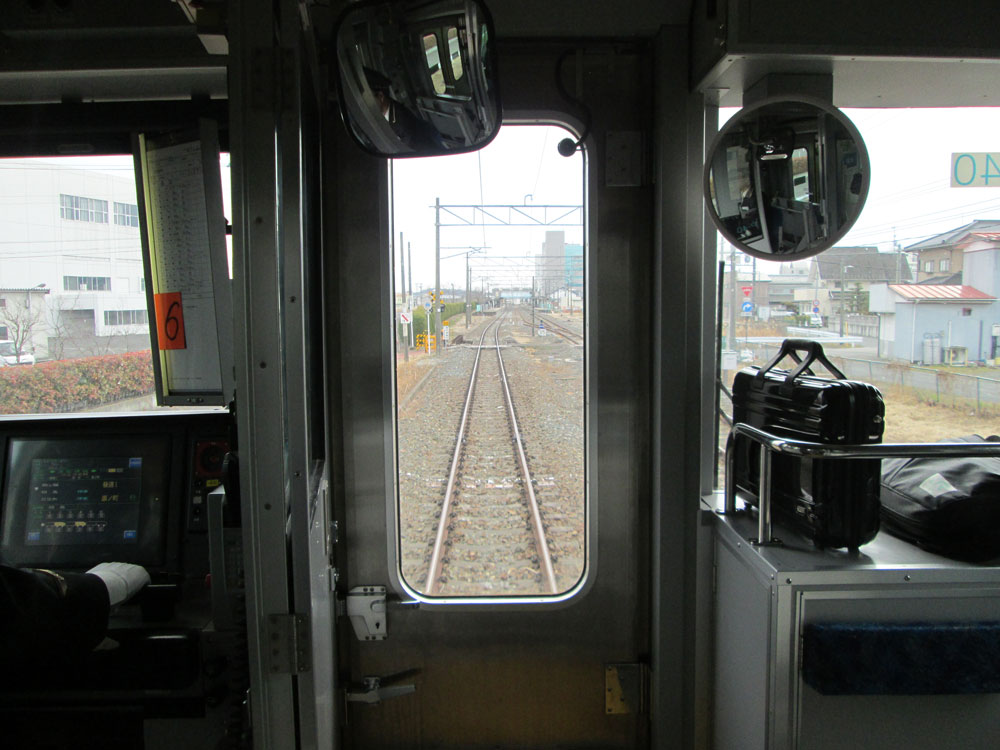運転再開された常磐線。間もなく相馬駅に到着だ