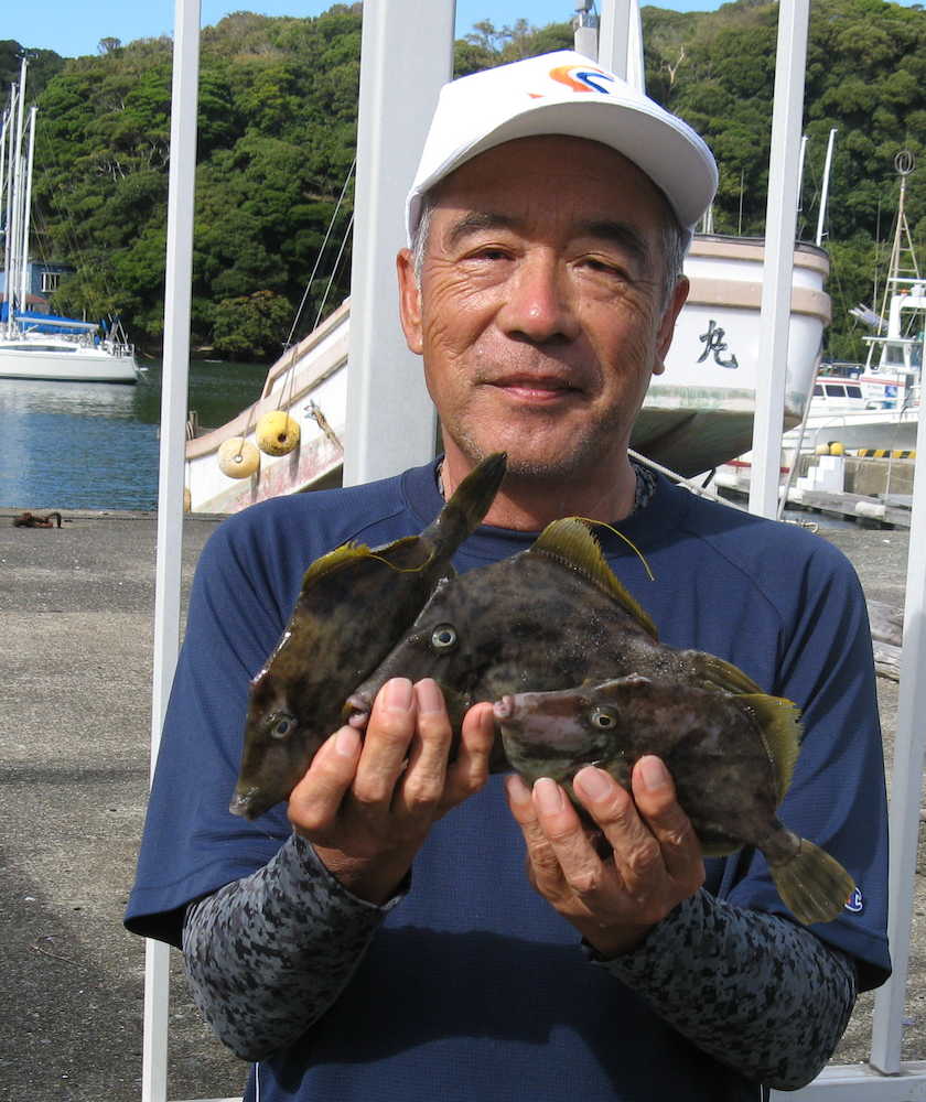 “静”の釣りで良型をそろえて優勝した増渕和夫さん